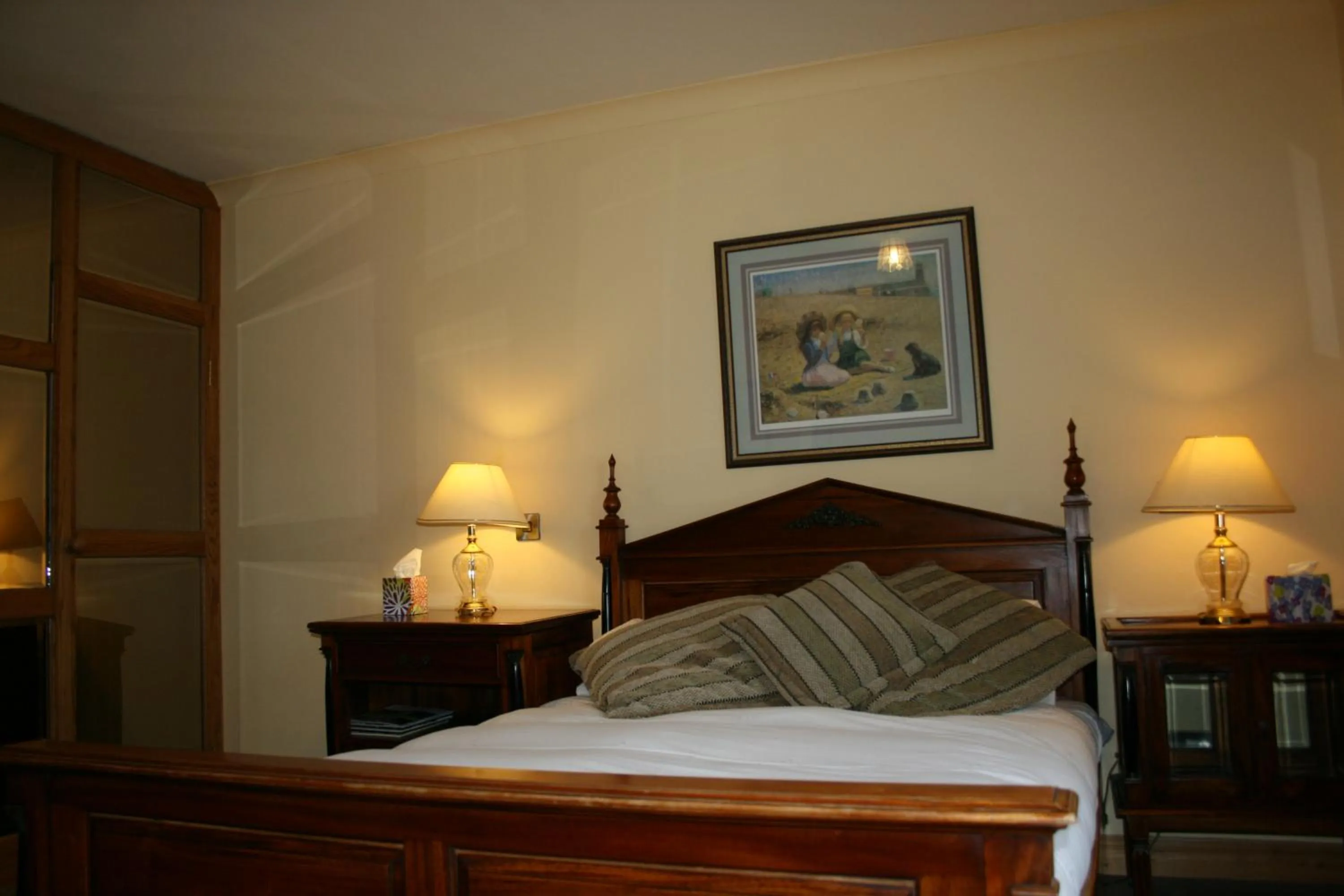 Bedroom, Bed in The Wyvill Arms