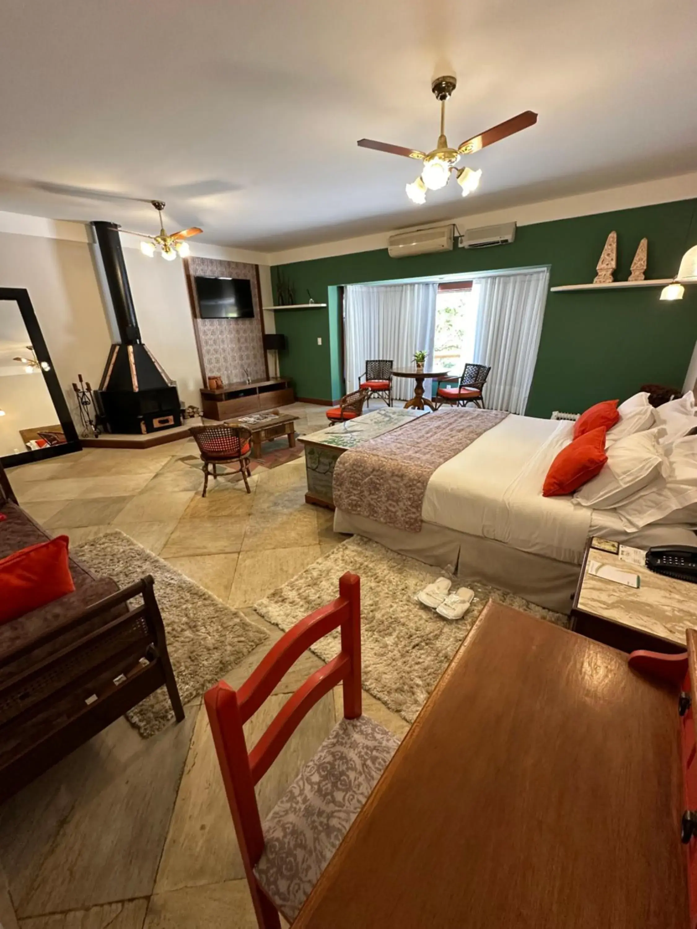 Family Room with Bath in Quinta da Paz Resort Family Room with Bath in Quinta da Paz Resort