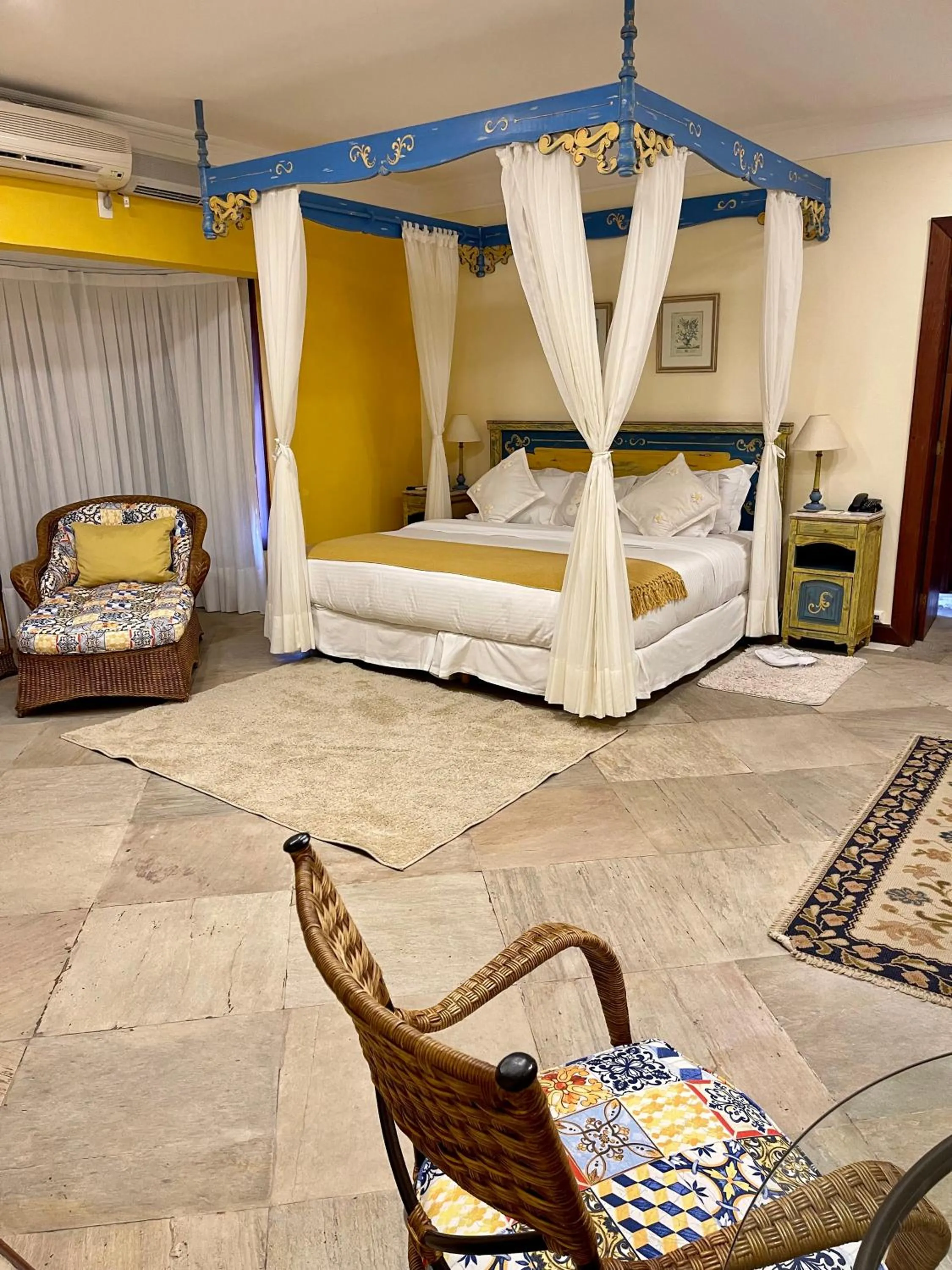 Bed in Quinta da Paz Resort