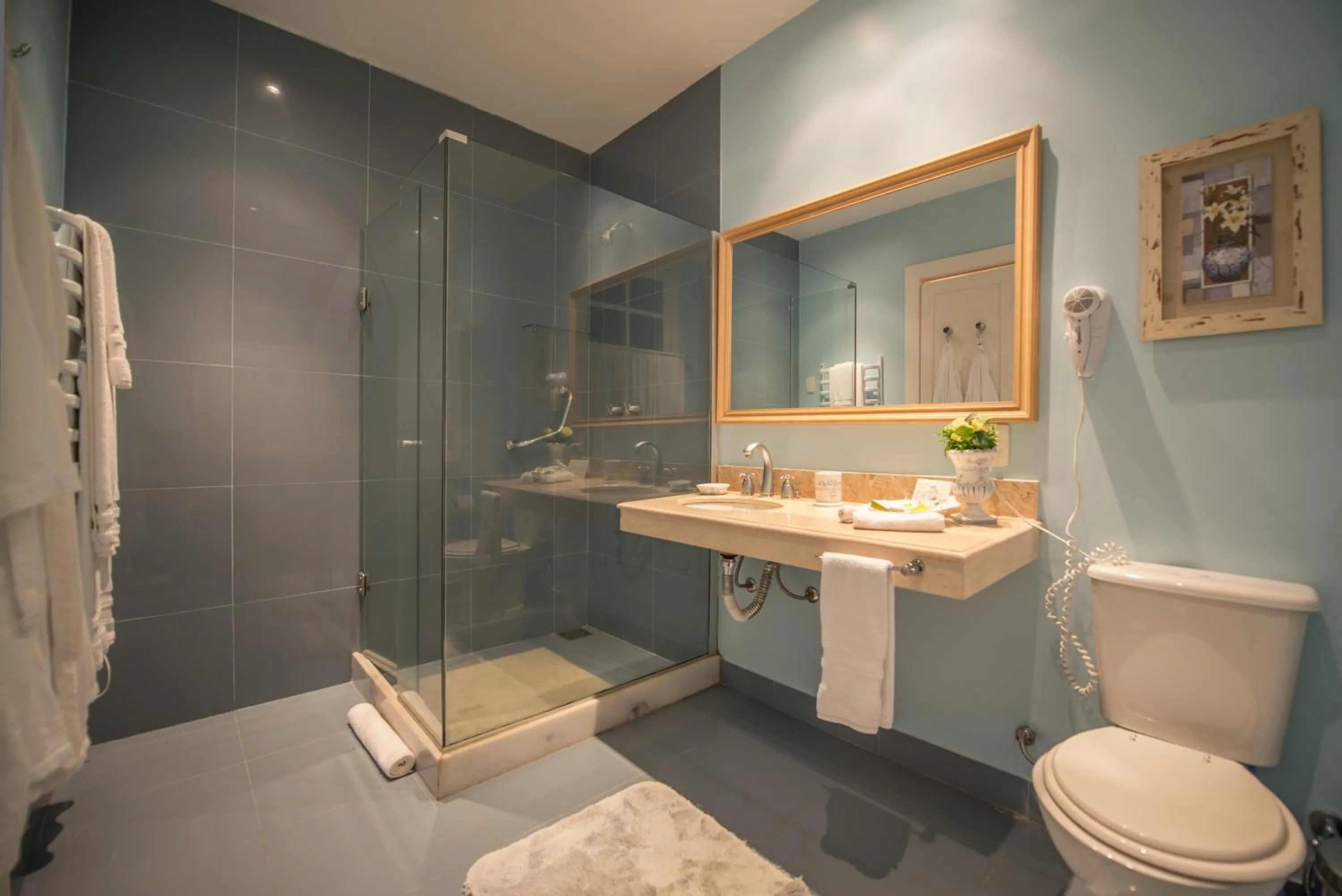 Bathroom in Quinta da Paz Resort