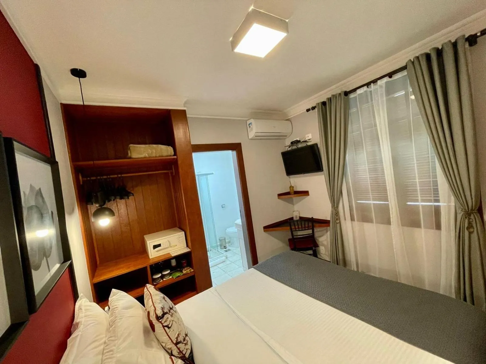 Bed in Quinta da Paz Resort