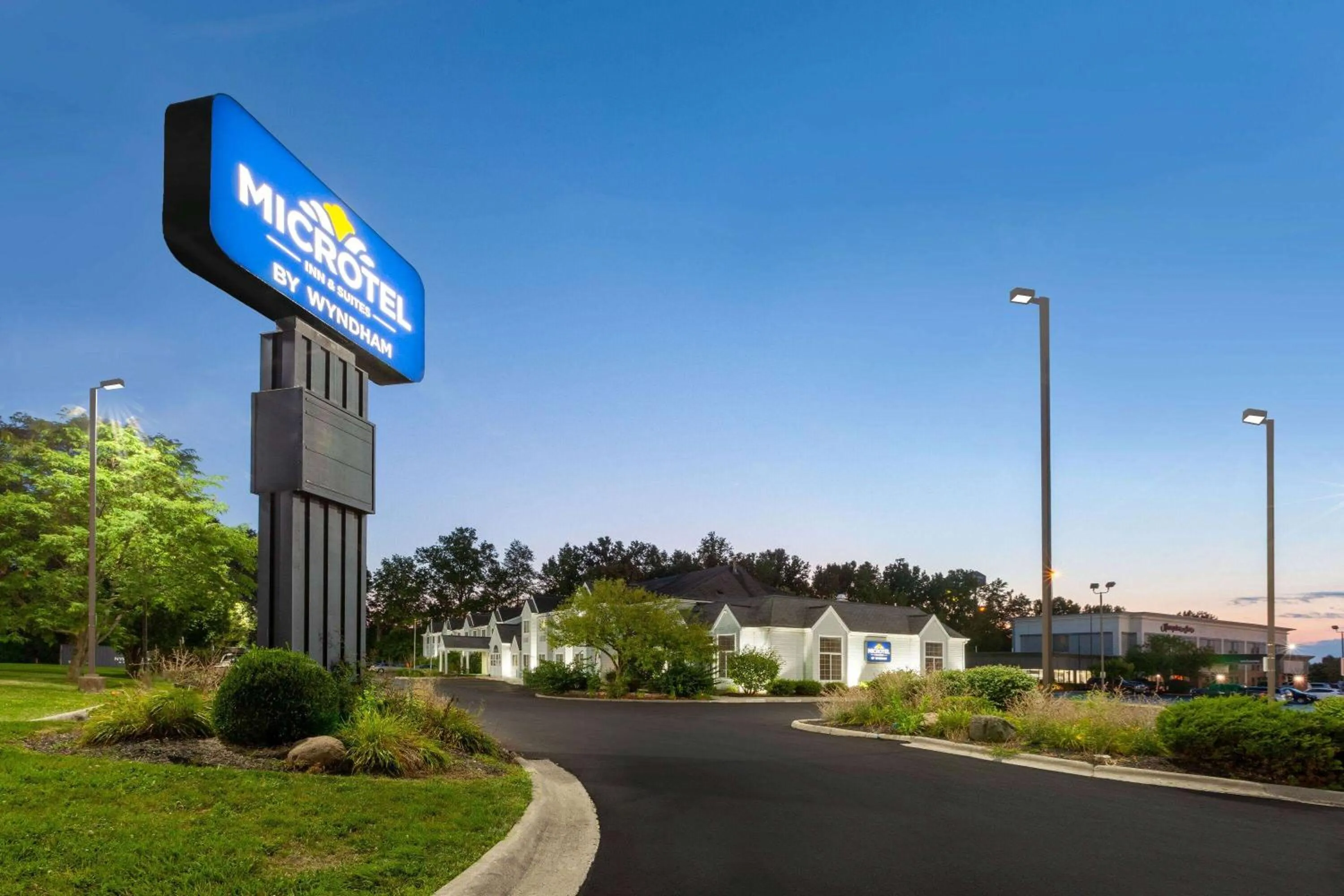 Property building in Microtel Inn & Suites by Wyndham Sunbury - Columbus North