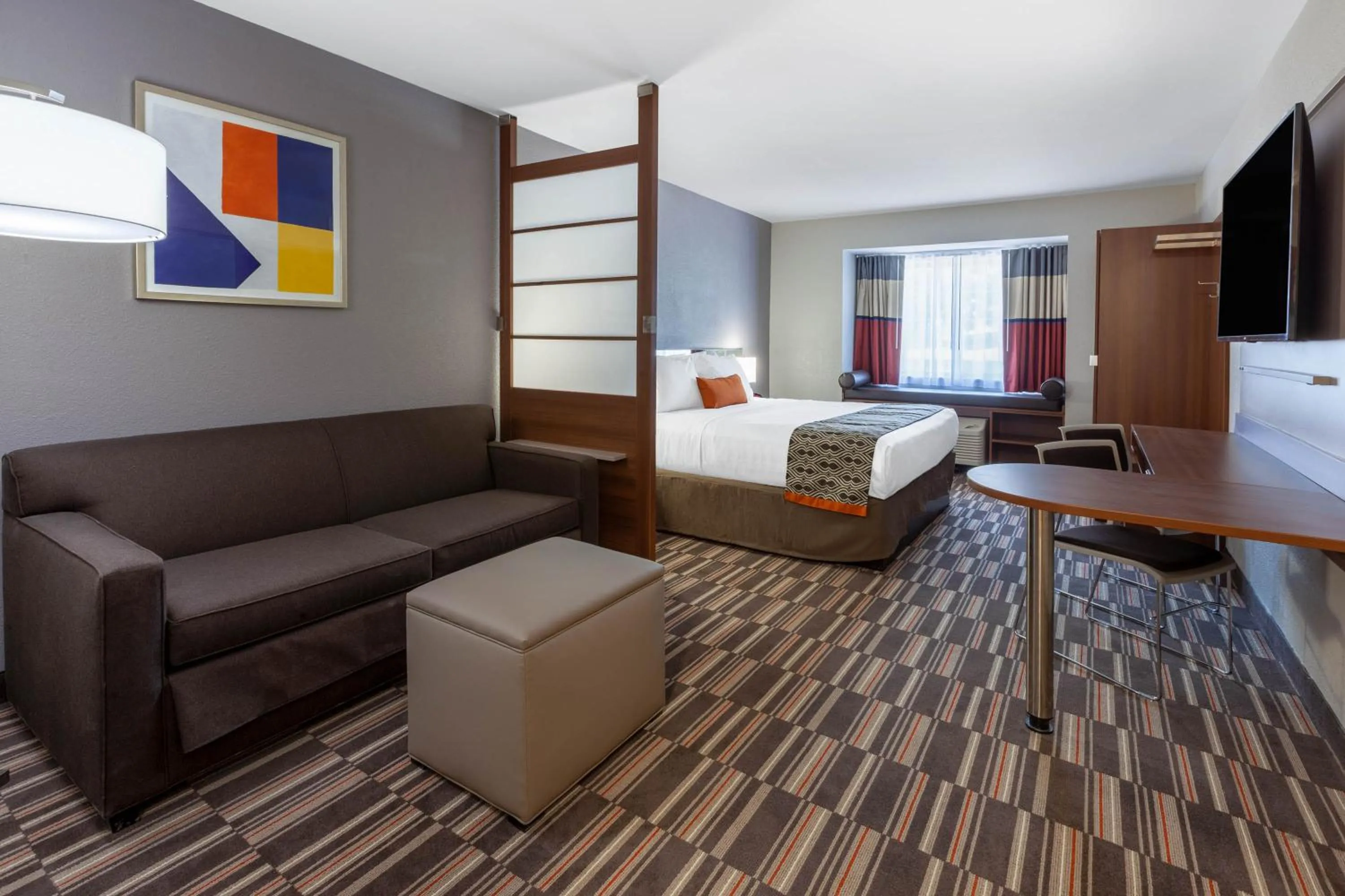 Seating area in Microtel Inn & Suites by Wyndham Sunbury - Columbus North