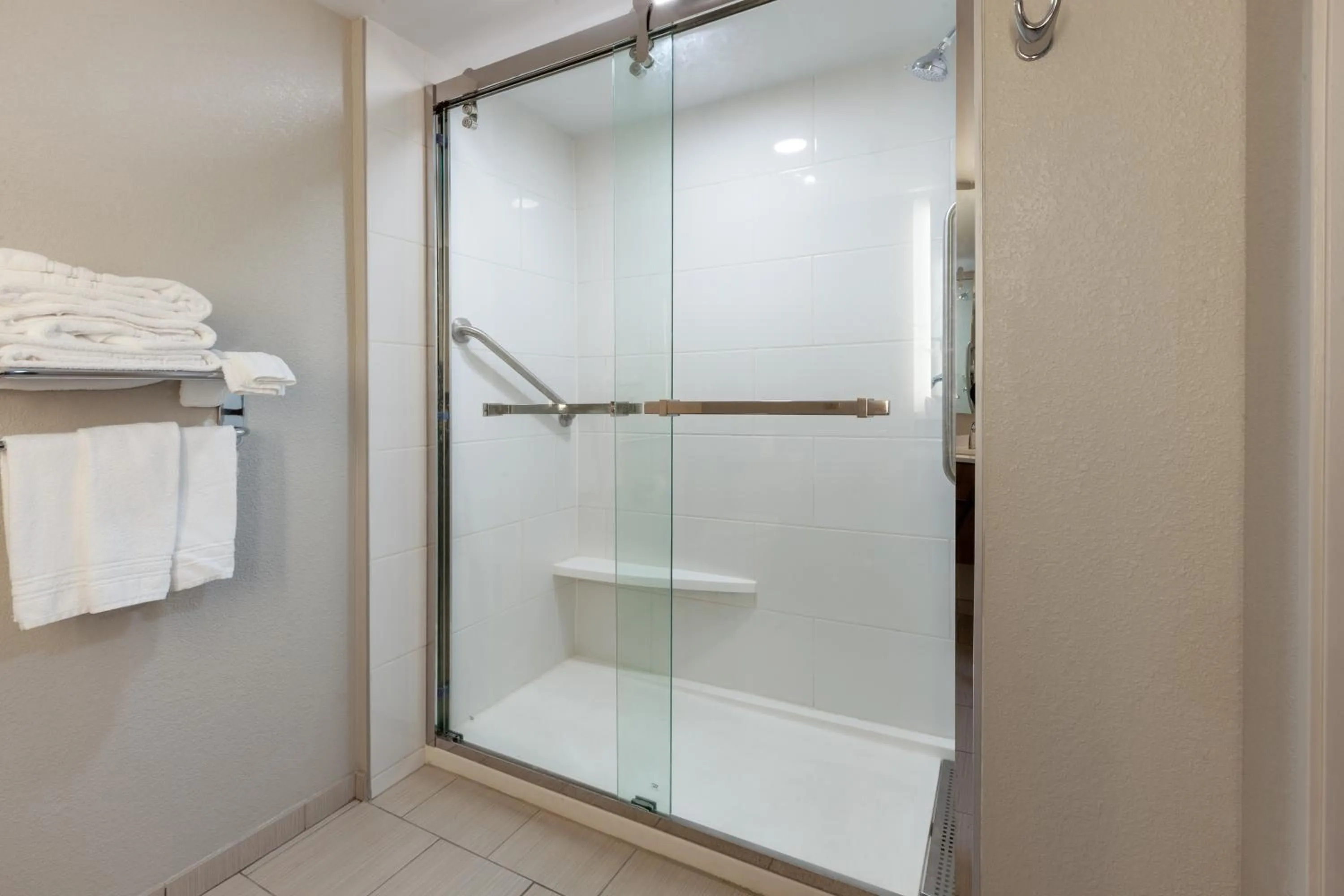 Microtel Inn & Suites by Wyndham Sunbury - Columbus North