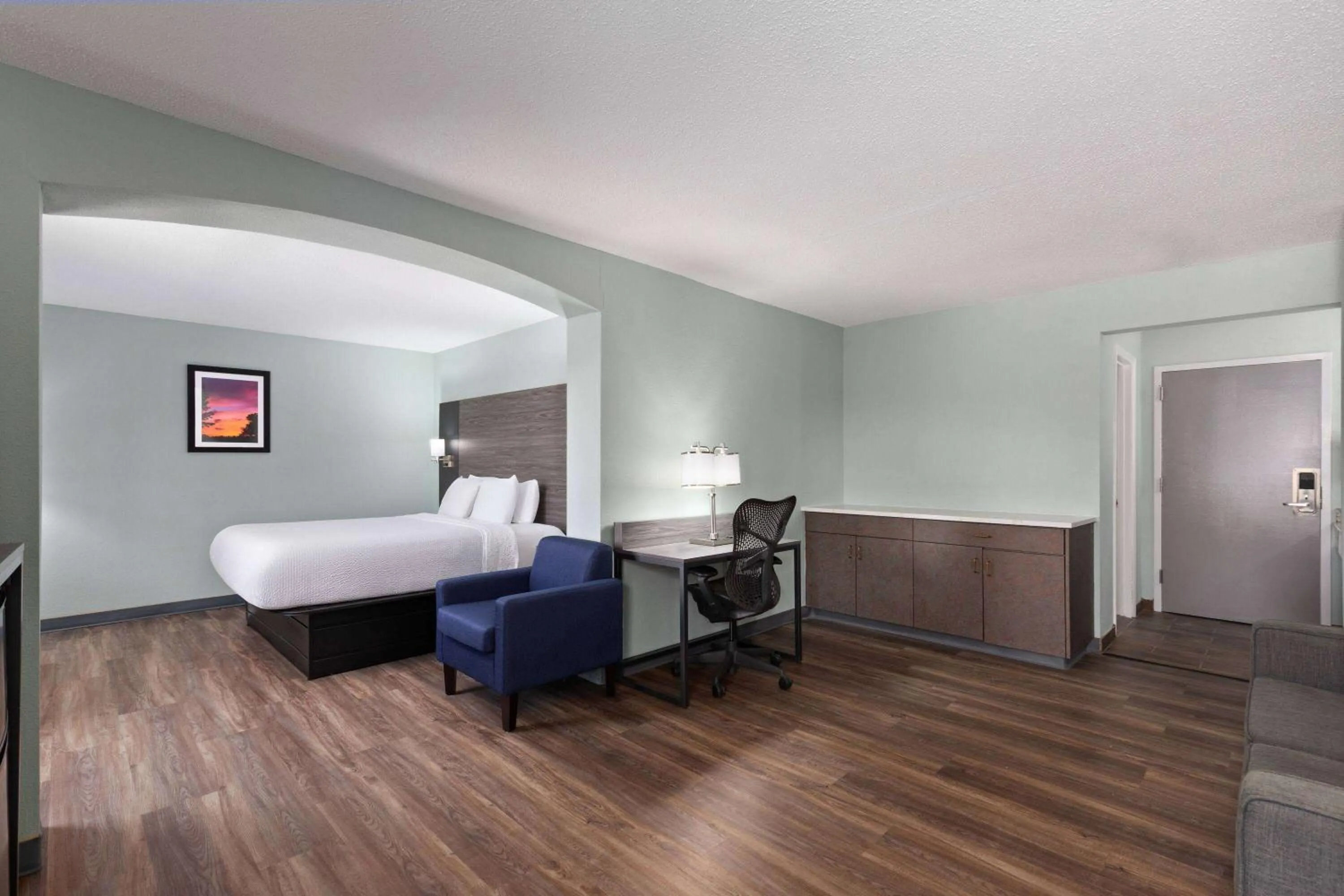 Photo of the whole room in Baymont by Wyndham Creedmoor