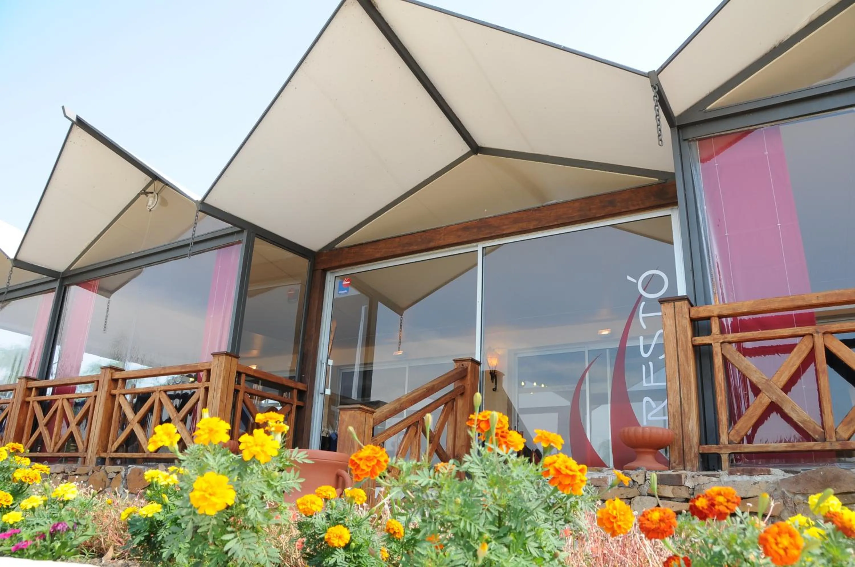 Restaurant/places to eat in Arapey Oasis Termal Hotel