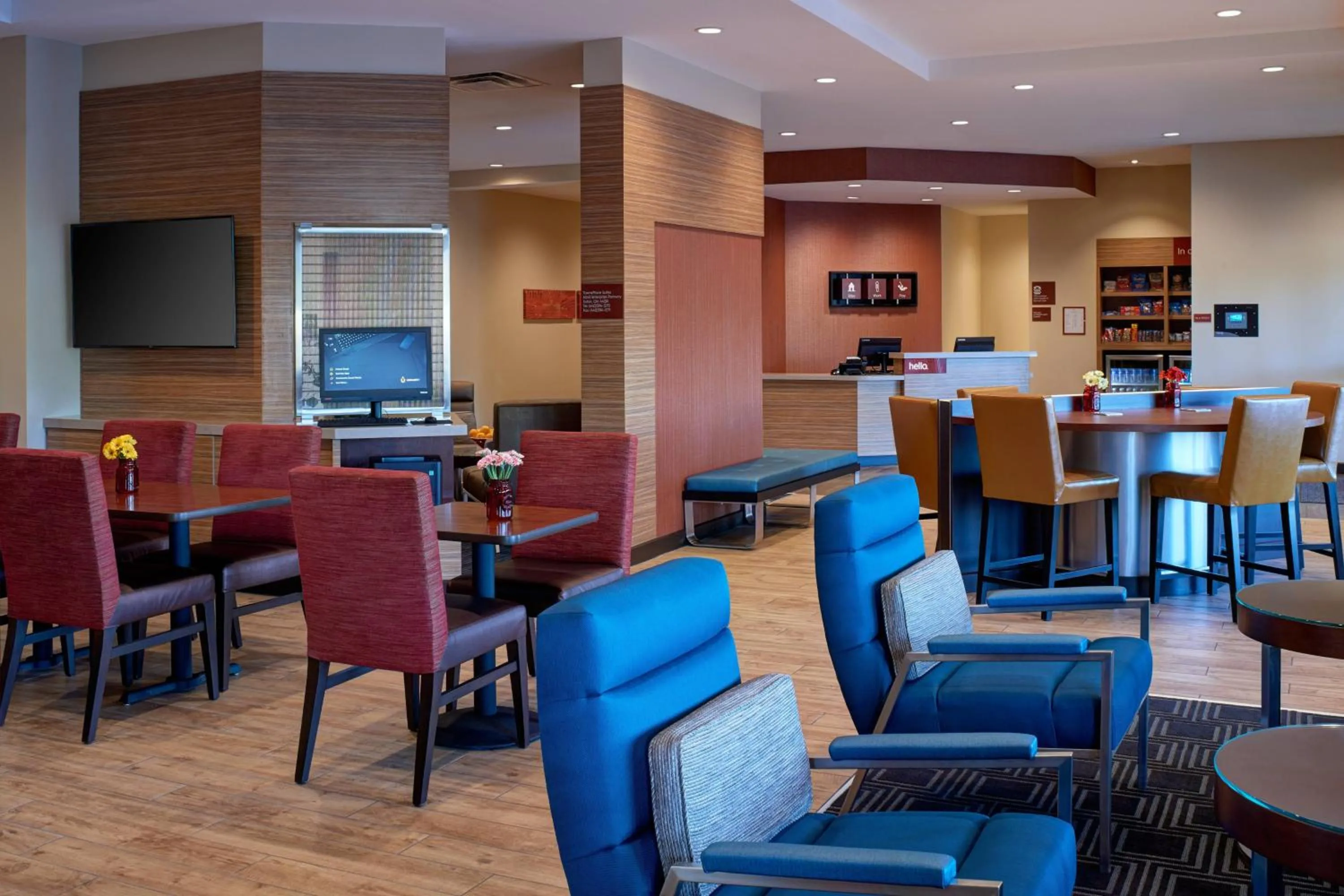 Lobby or reception in TownePlace Suites by Marriott Cleveland Solon
