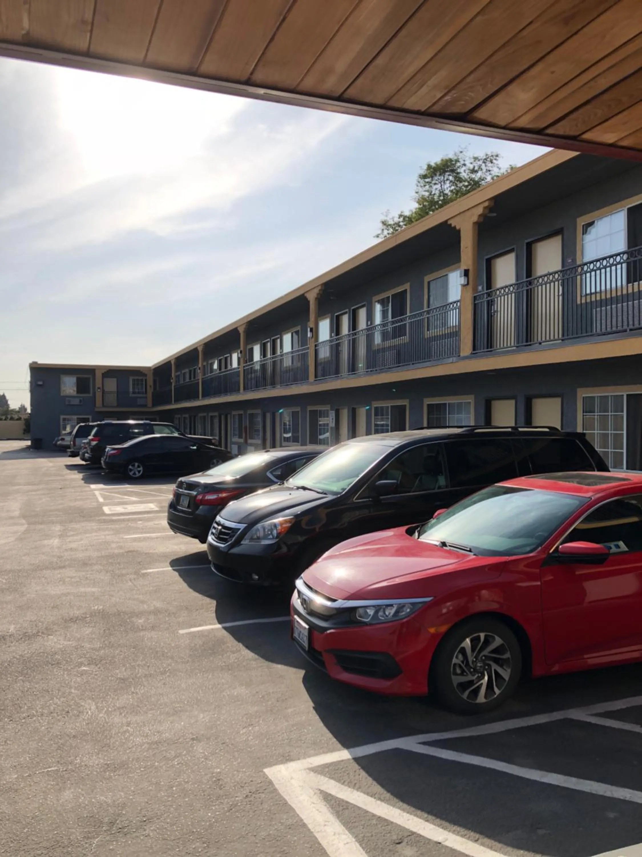 Property building in American Inn & Suites LAX Airport