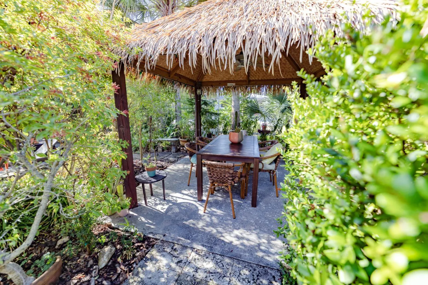 Garden in The Desoto - Oceanview Inn