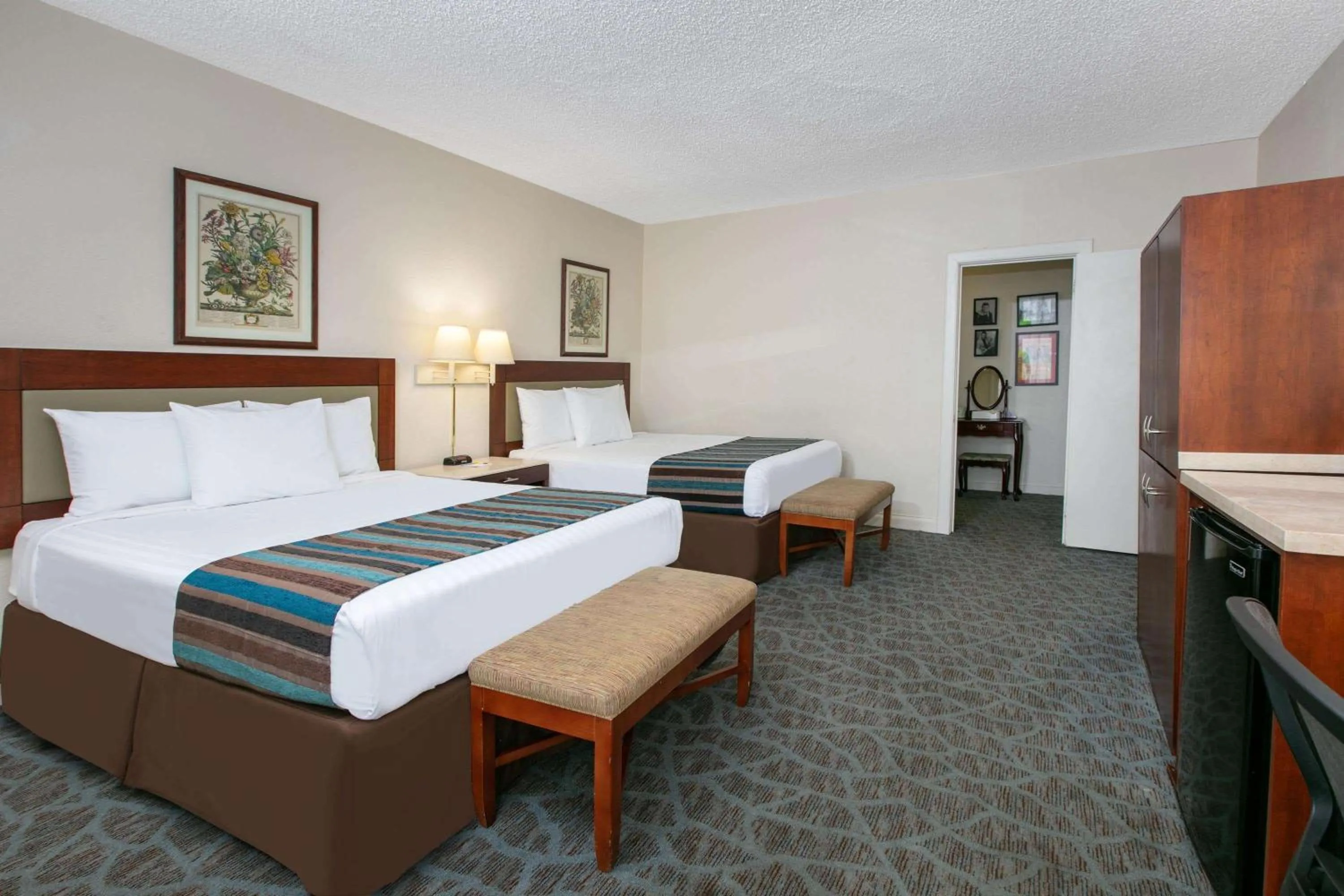 Photo of the whole room, Bed in Days Inn by Wyndham Natchez