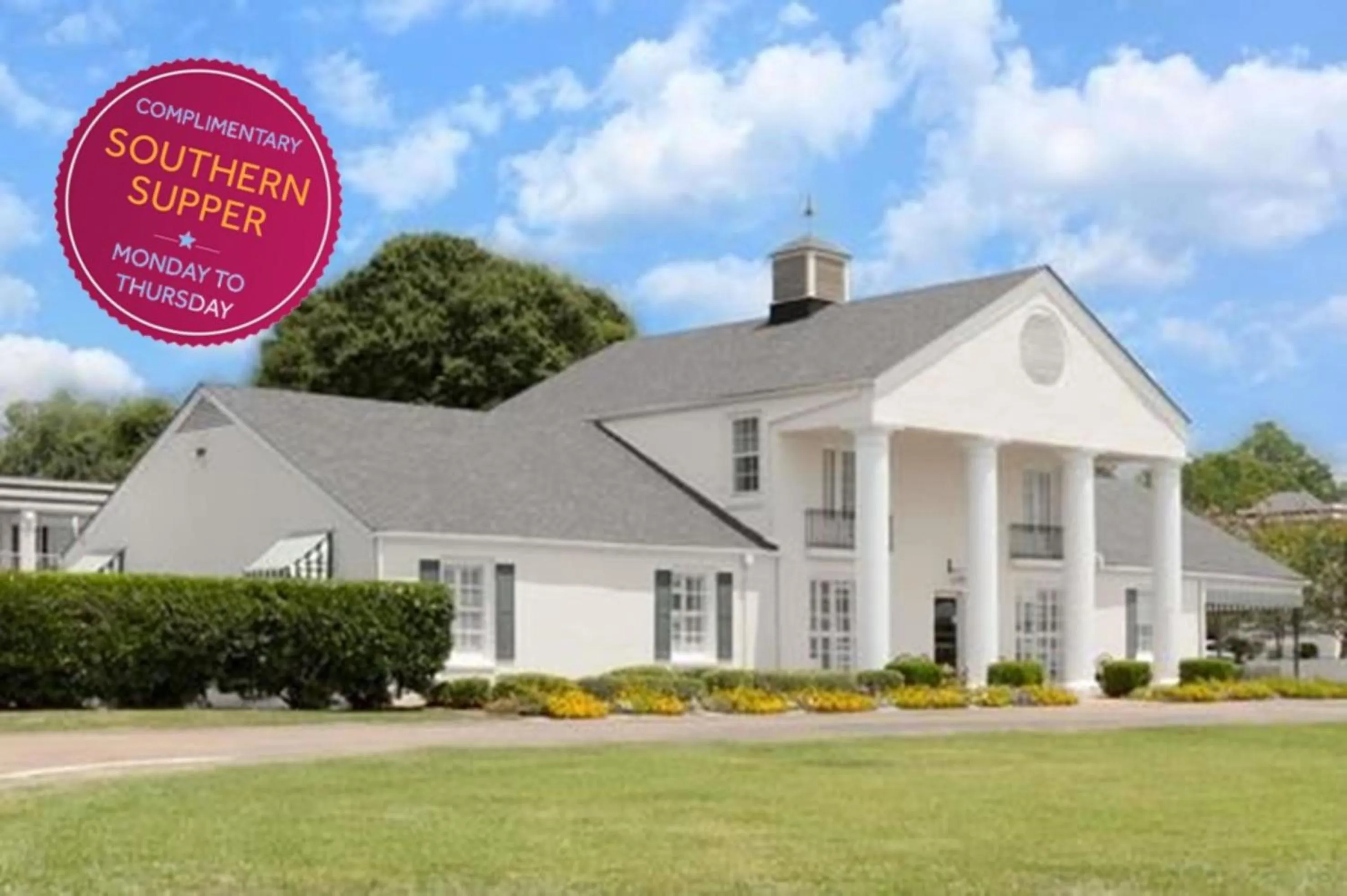 Property building in Days Inn by Wyndham Natchez