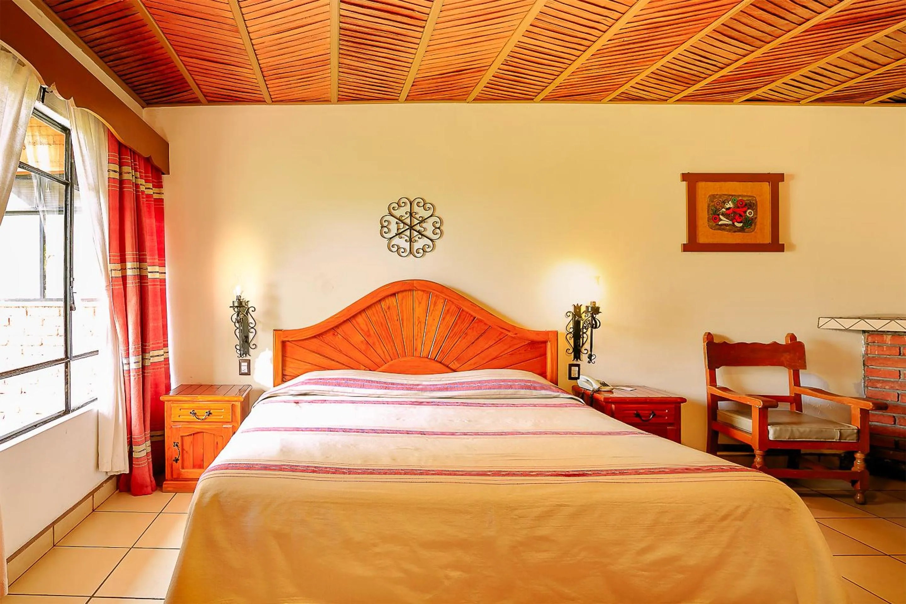 Bed in Hotel Pie de la Sierra