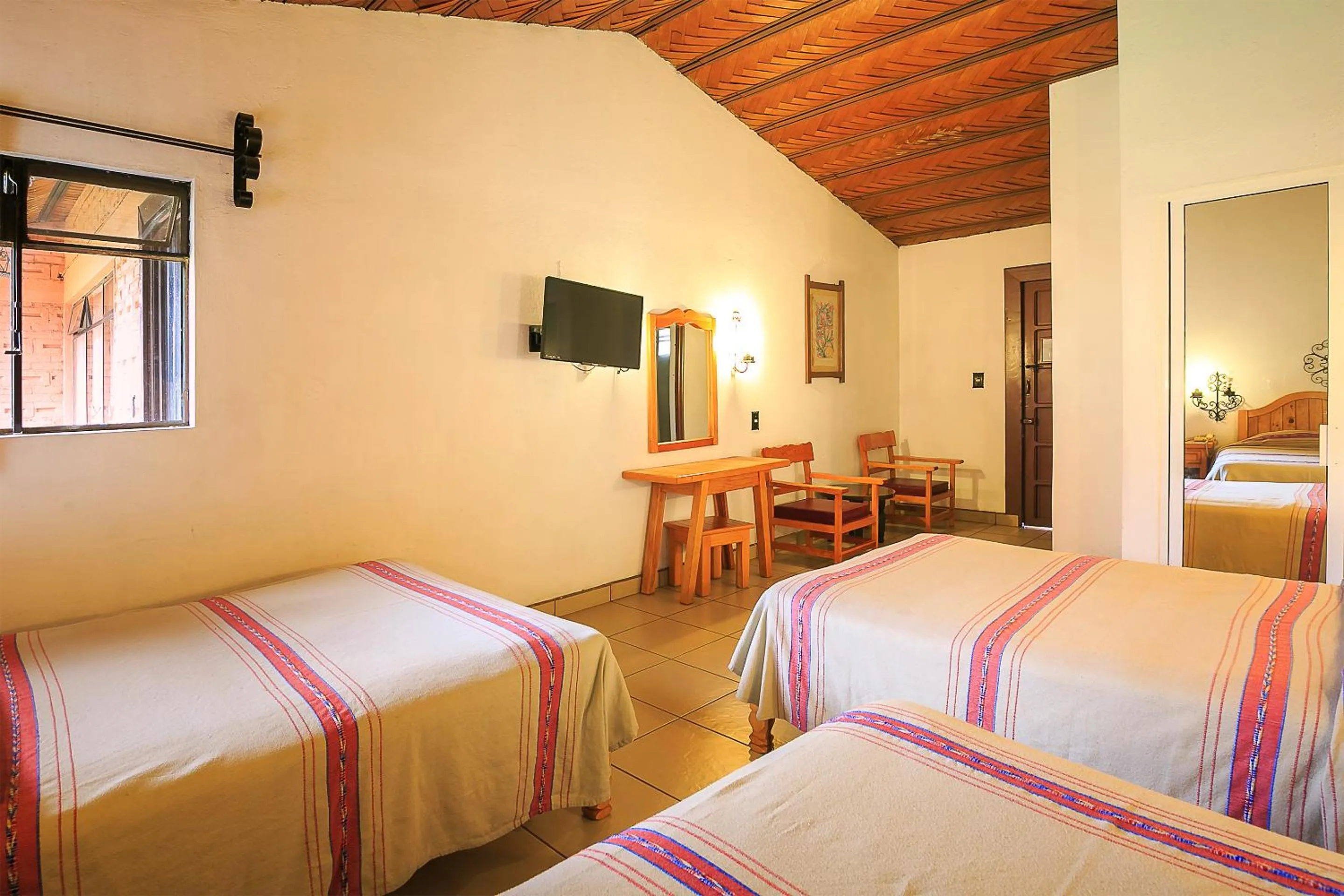 Bed in Hotel Pie de la Sierra