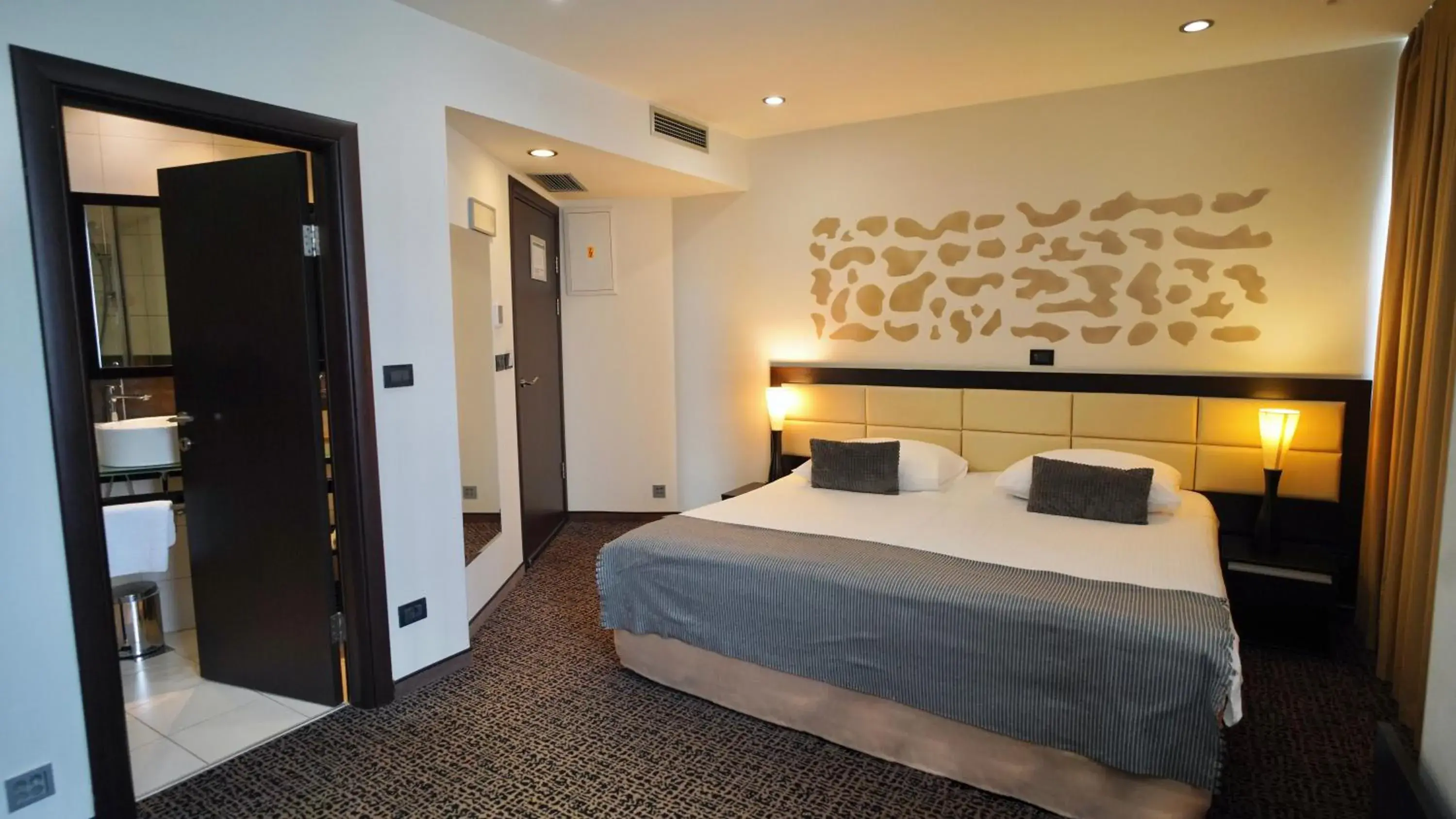 Double Room - single occupancy in Hotel Diplomat Double Room - single occupancy in Hotel Diplomat