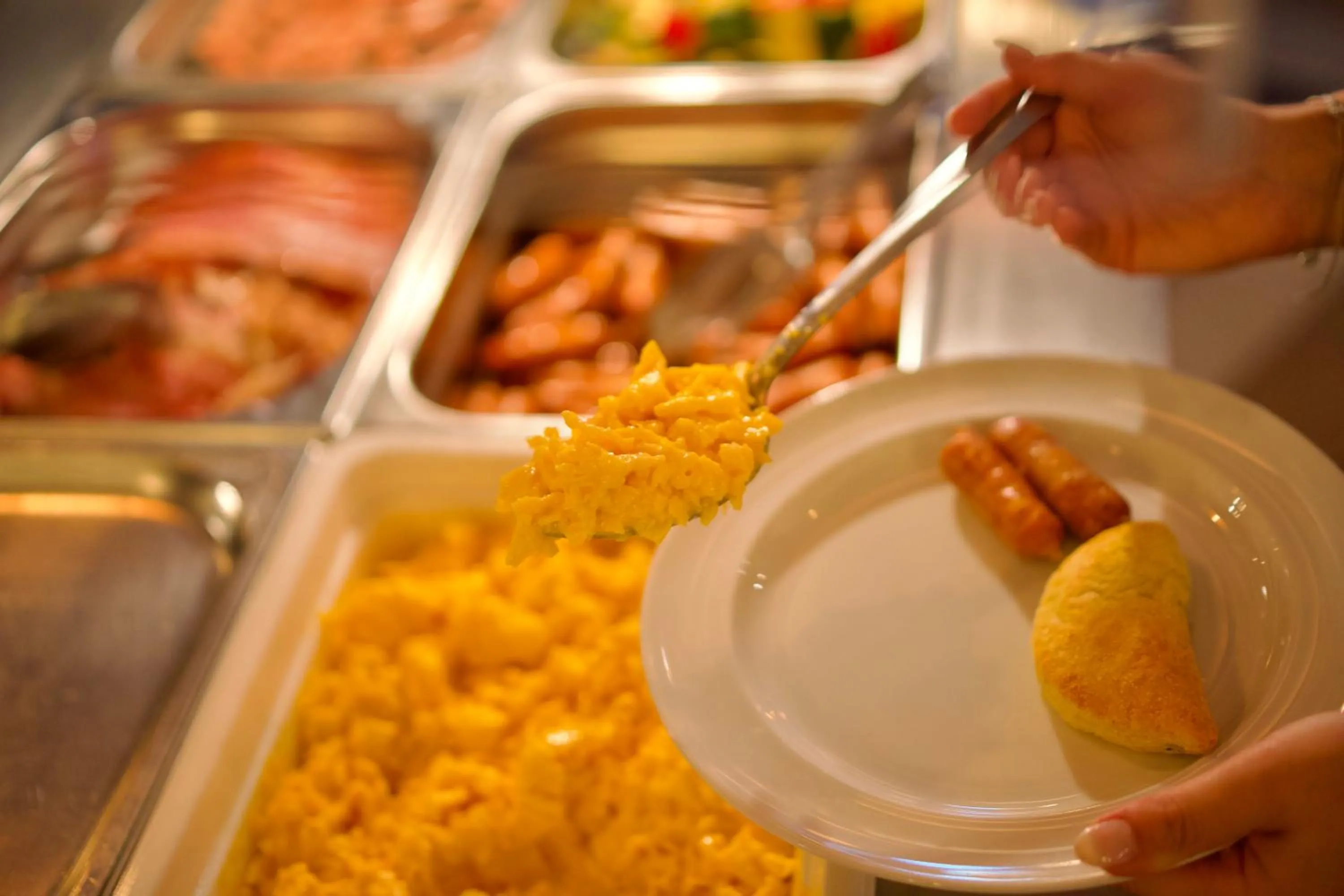 Restaurant/places to eat in Hotel Diplomat