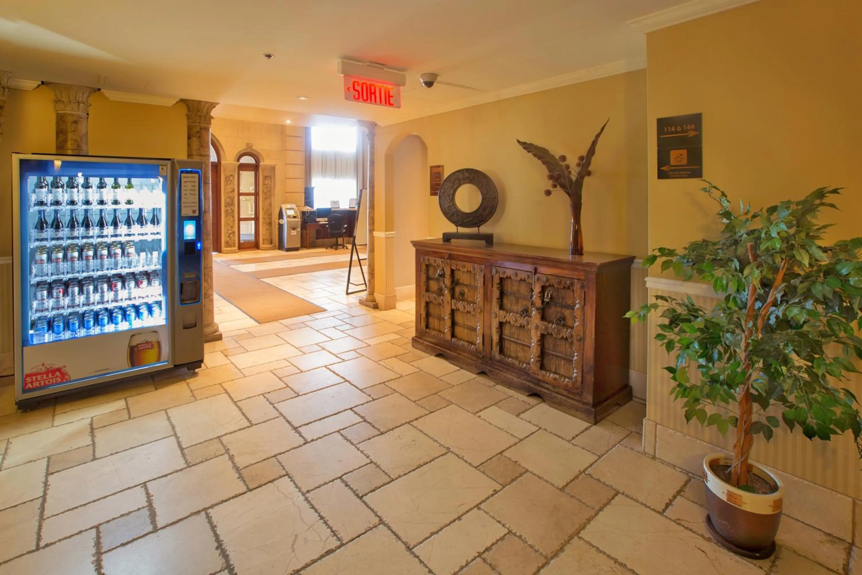 On site in Hotel Brossard