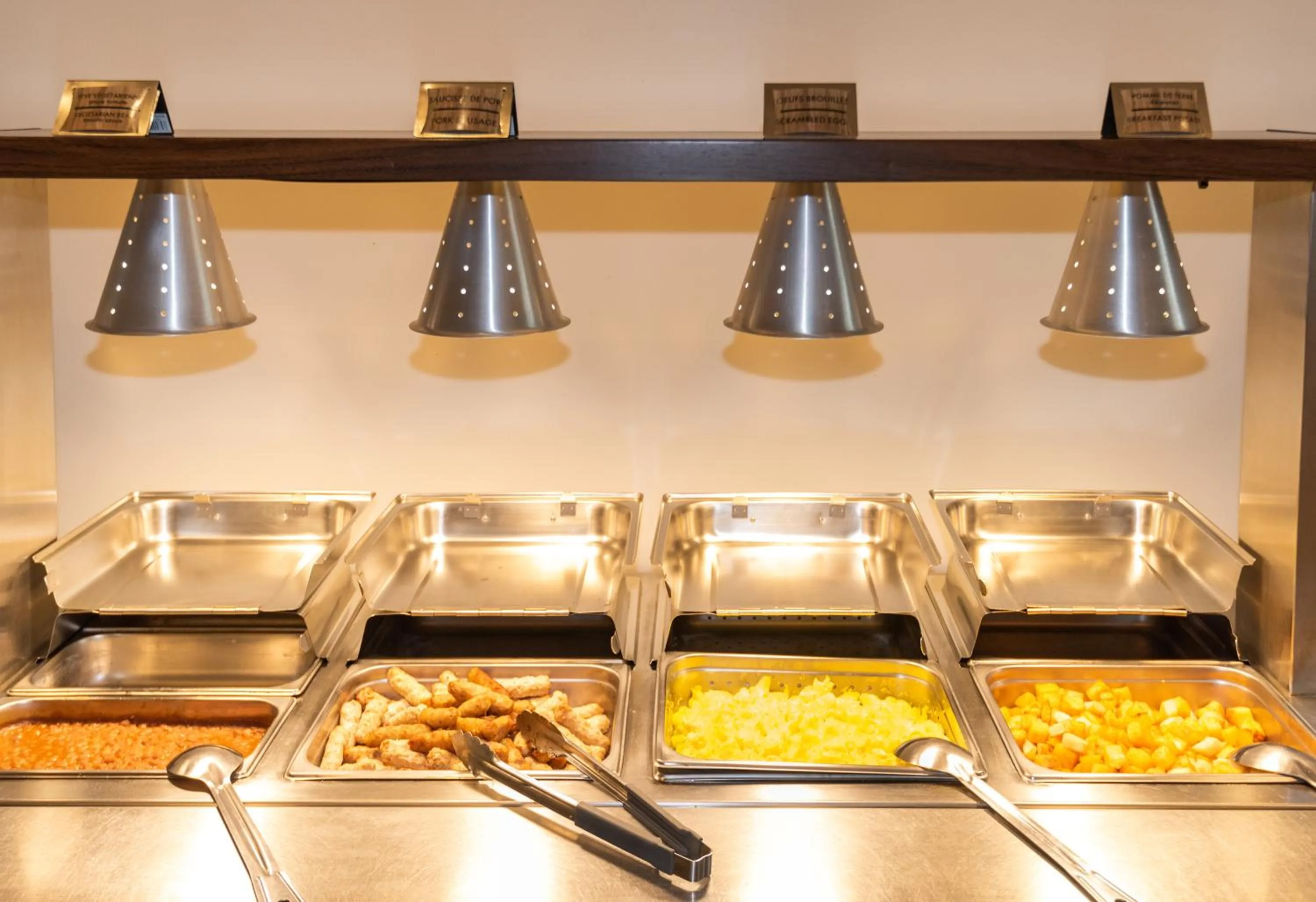 Breakfast in Hotel Brossard