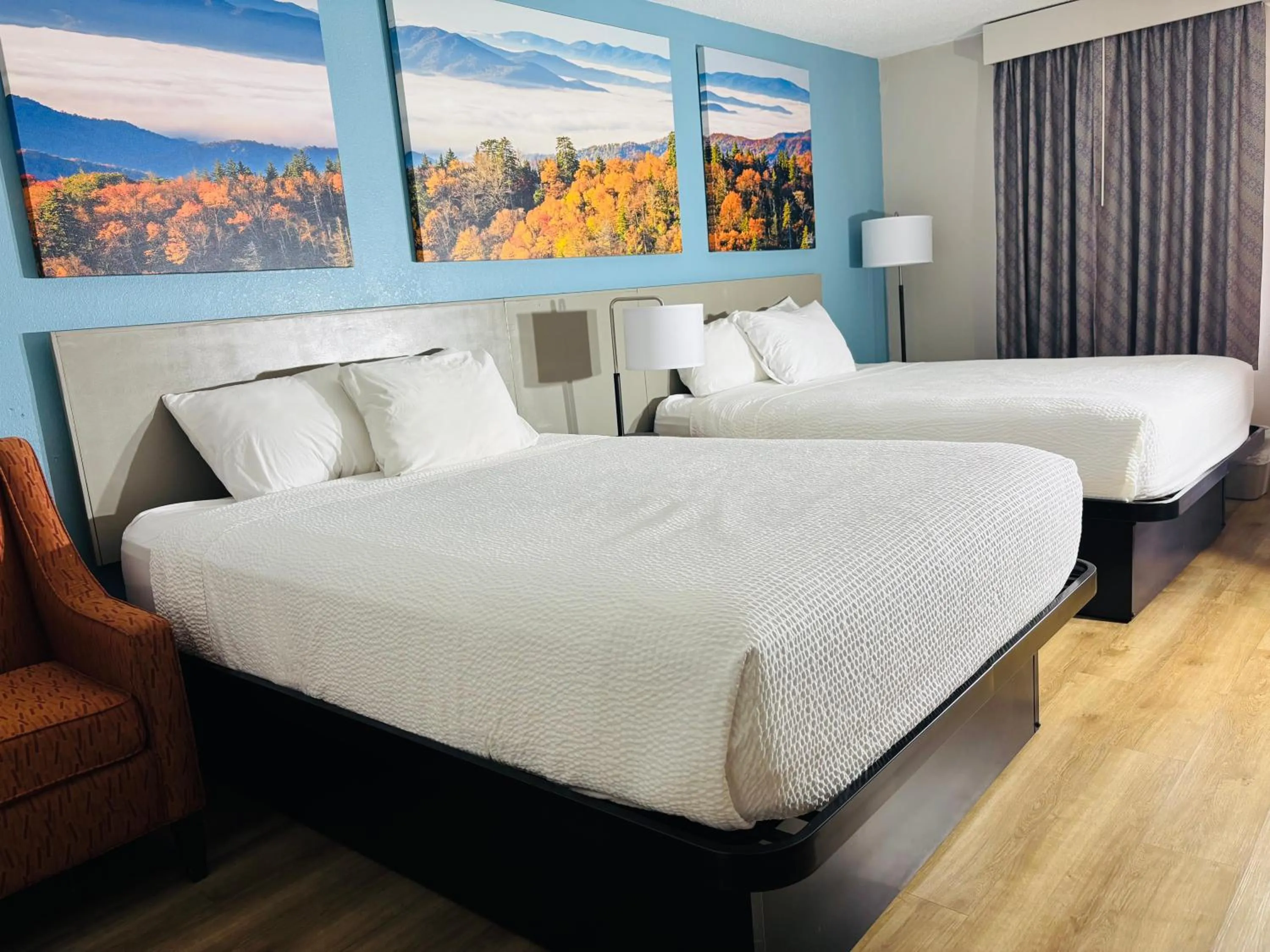 Bed in Days Inn by Wyndham Harriman