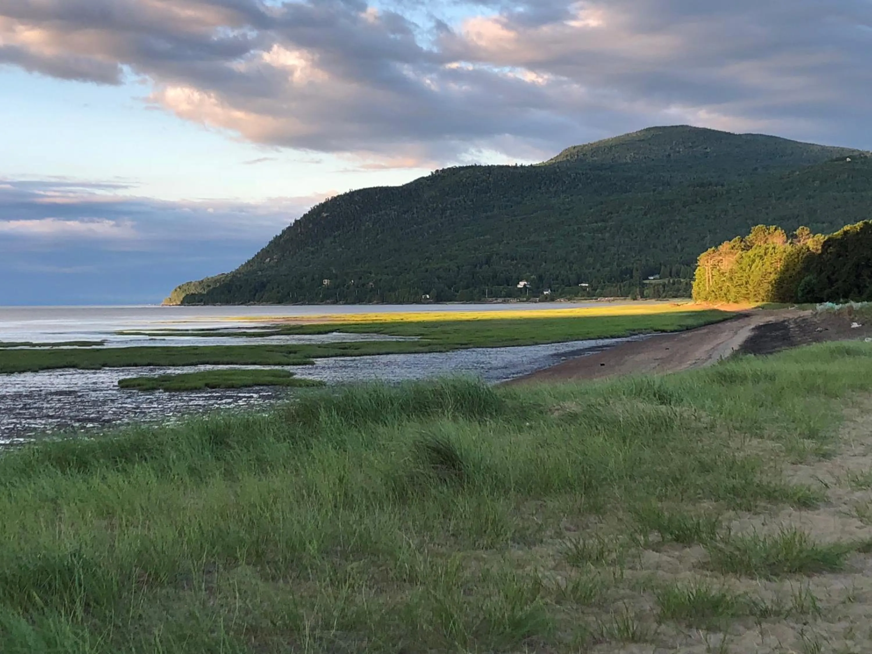 Hiking in Domaine Belle Plage