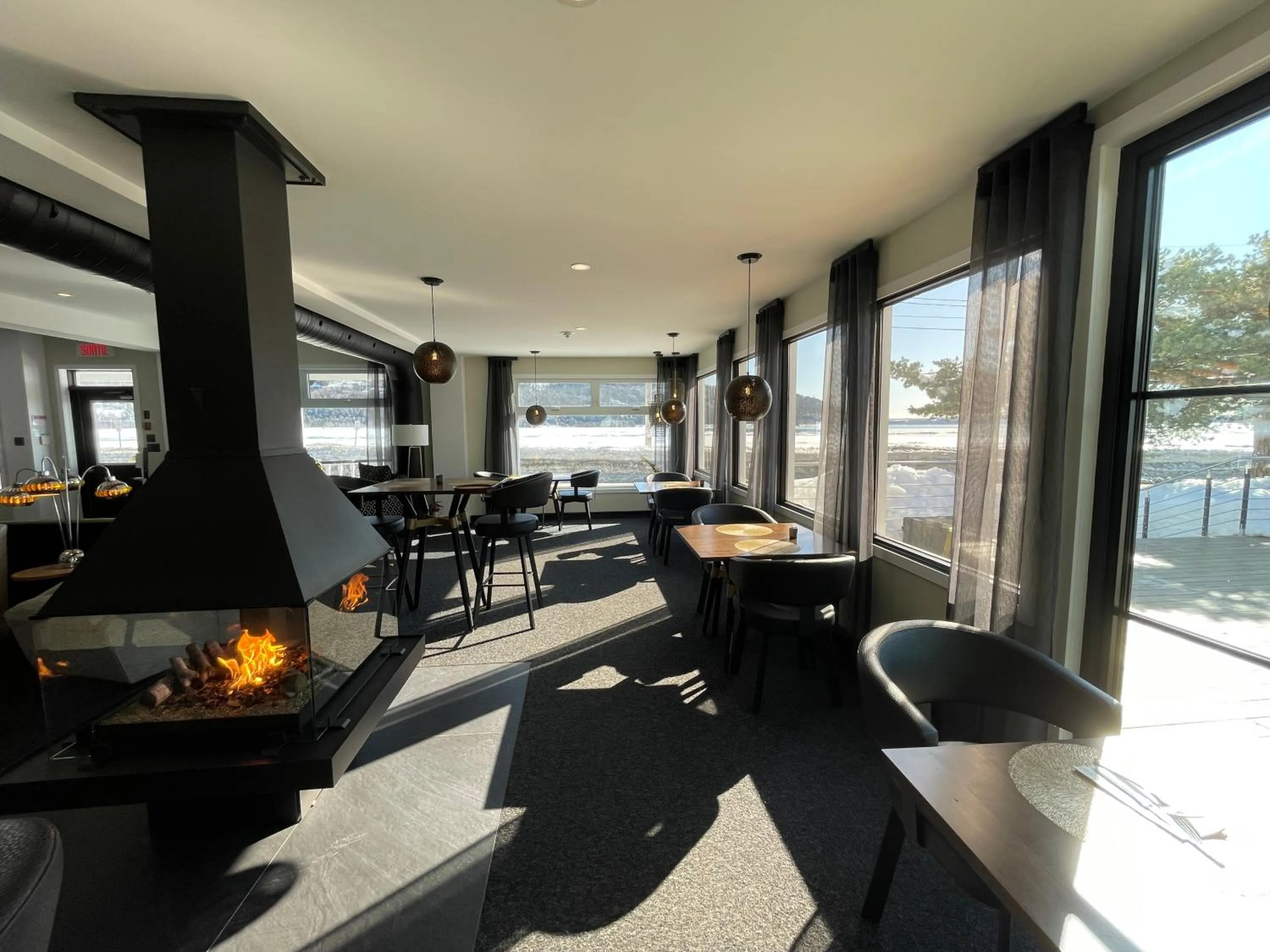 Restaurant/places to eat in Domaine Belle Plage