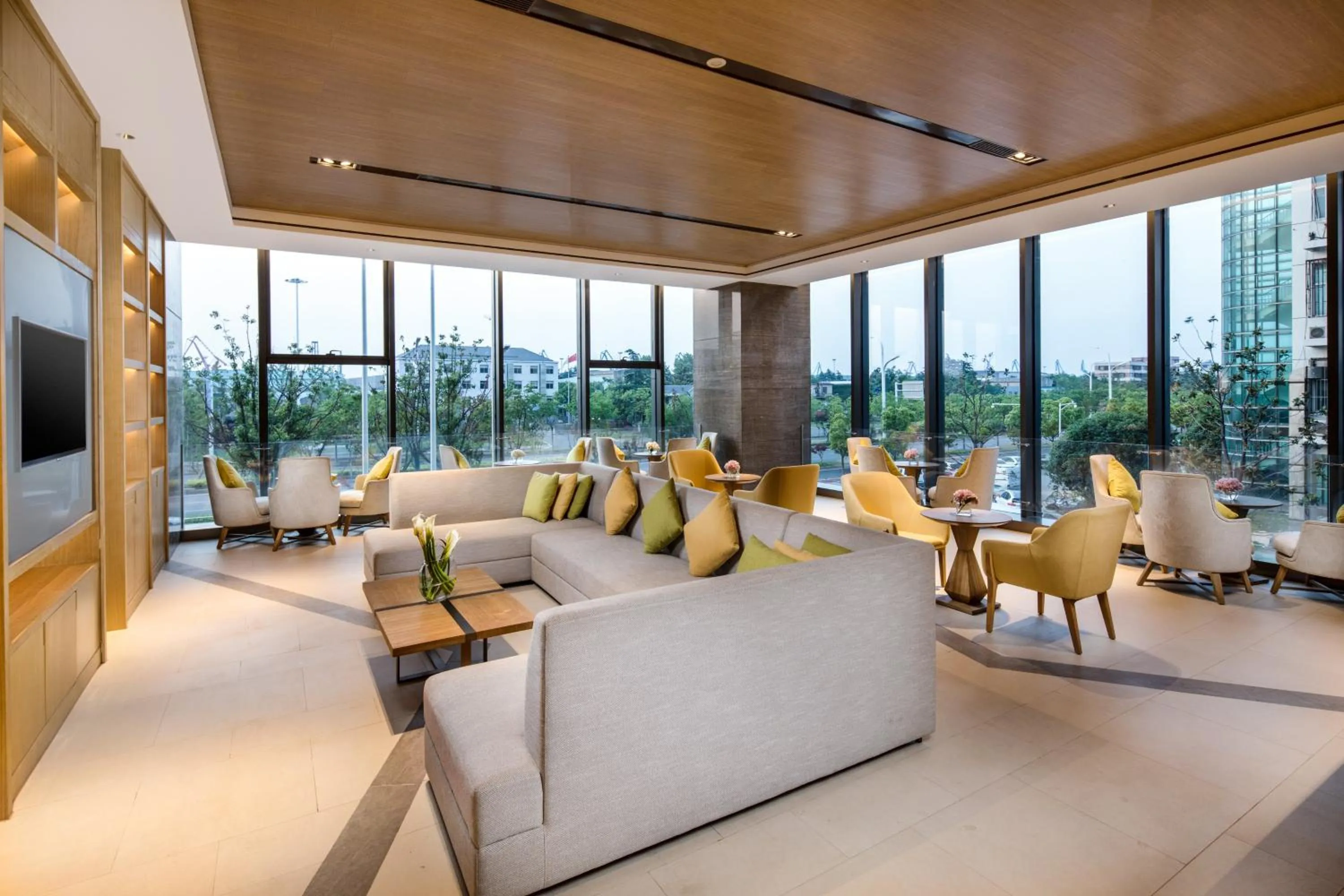 Restaurant/places to eat in Holiday Inn Nanjing Harbour by IHG