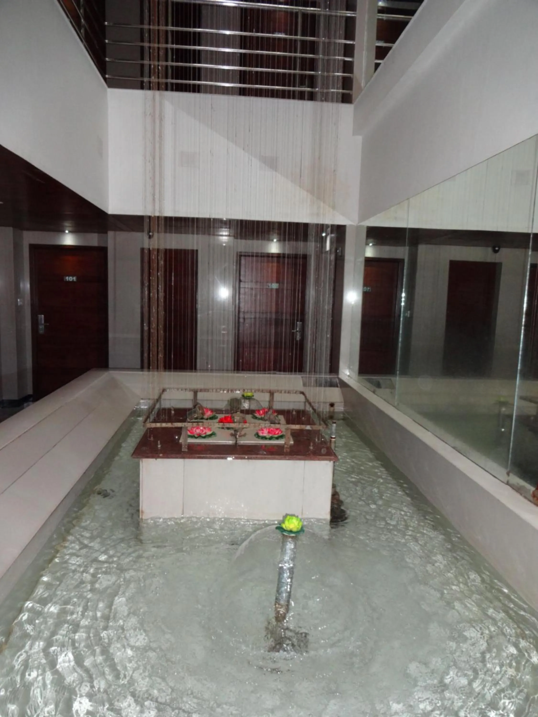 Hot Spring Bath in Lotus Comfort - A Pondy Hotel