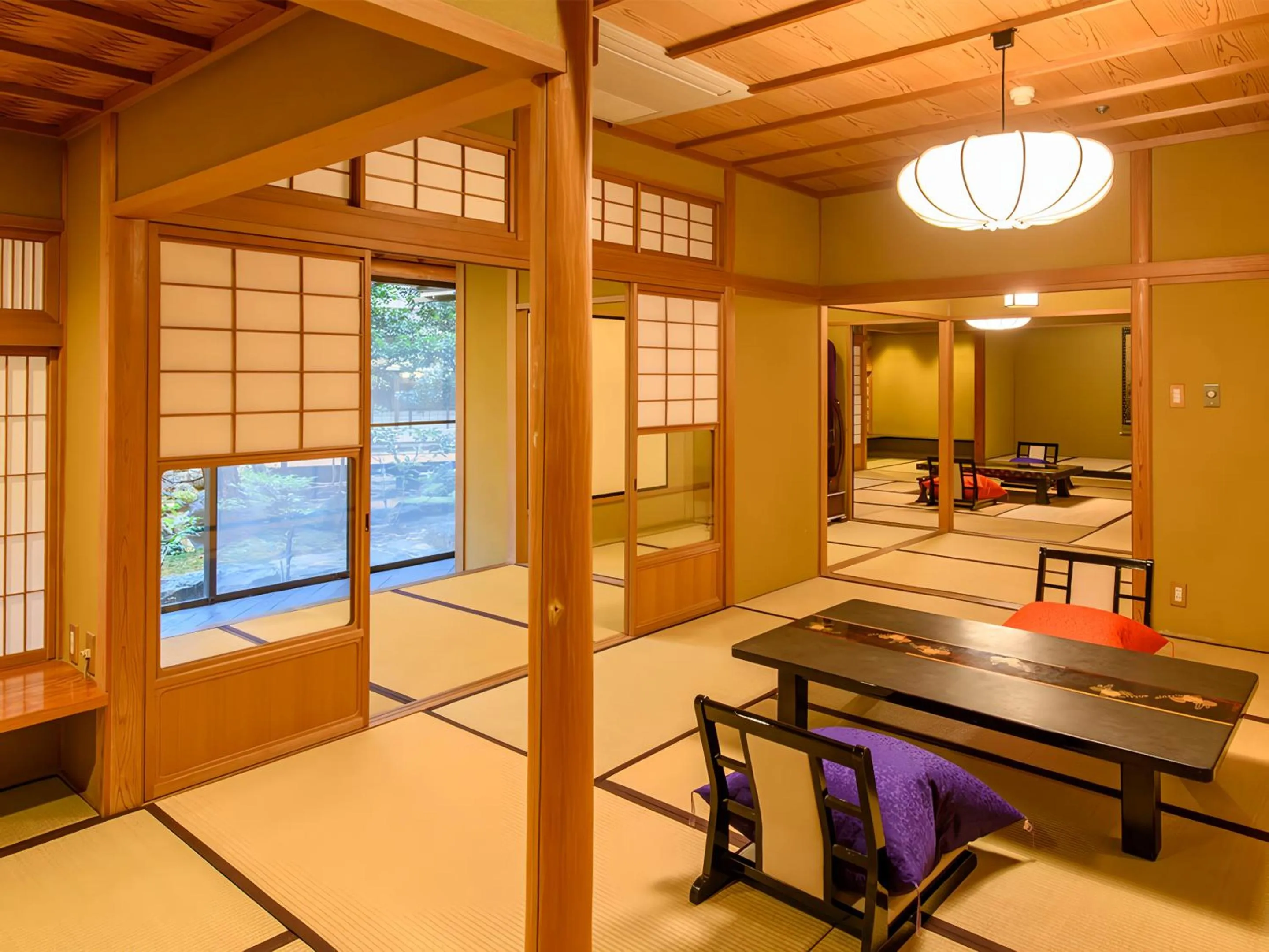 Photo of the whole room in Hoshi