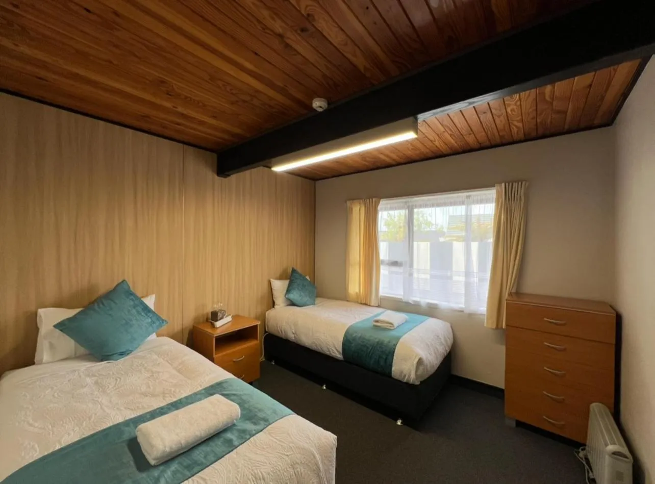 Bedroom, Bed in Mountain View Motel