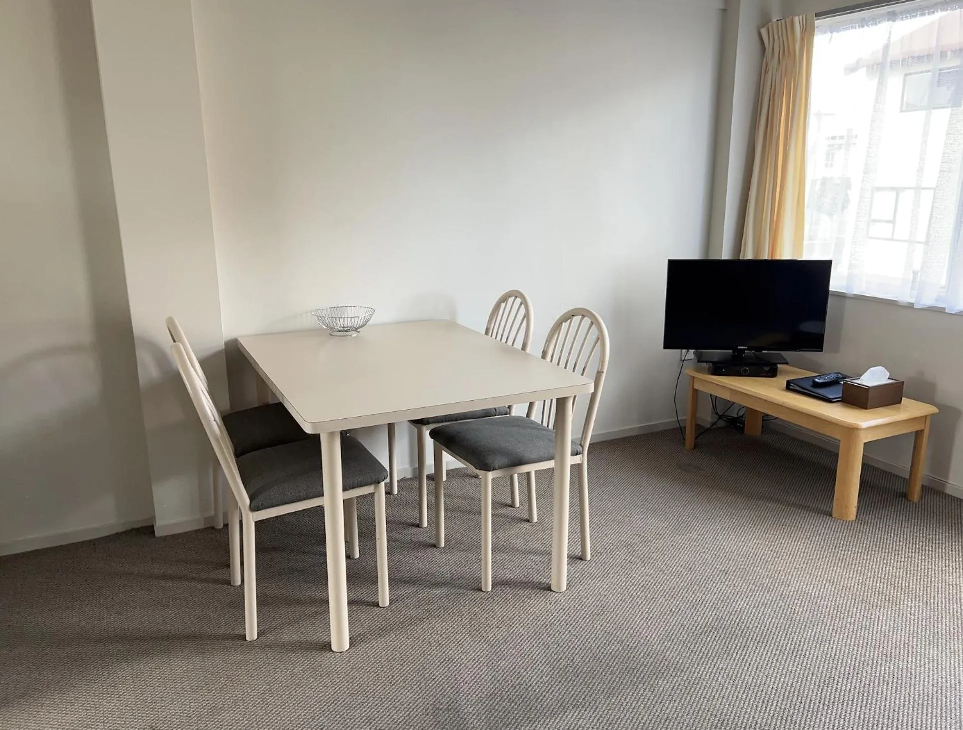 Seating area in Mountain View Motel