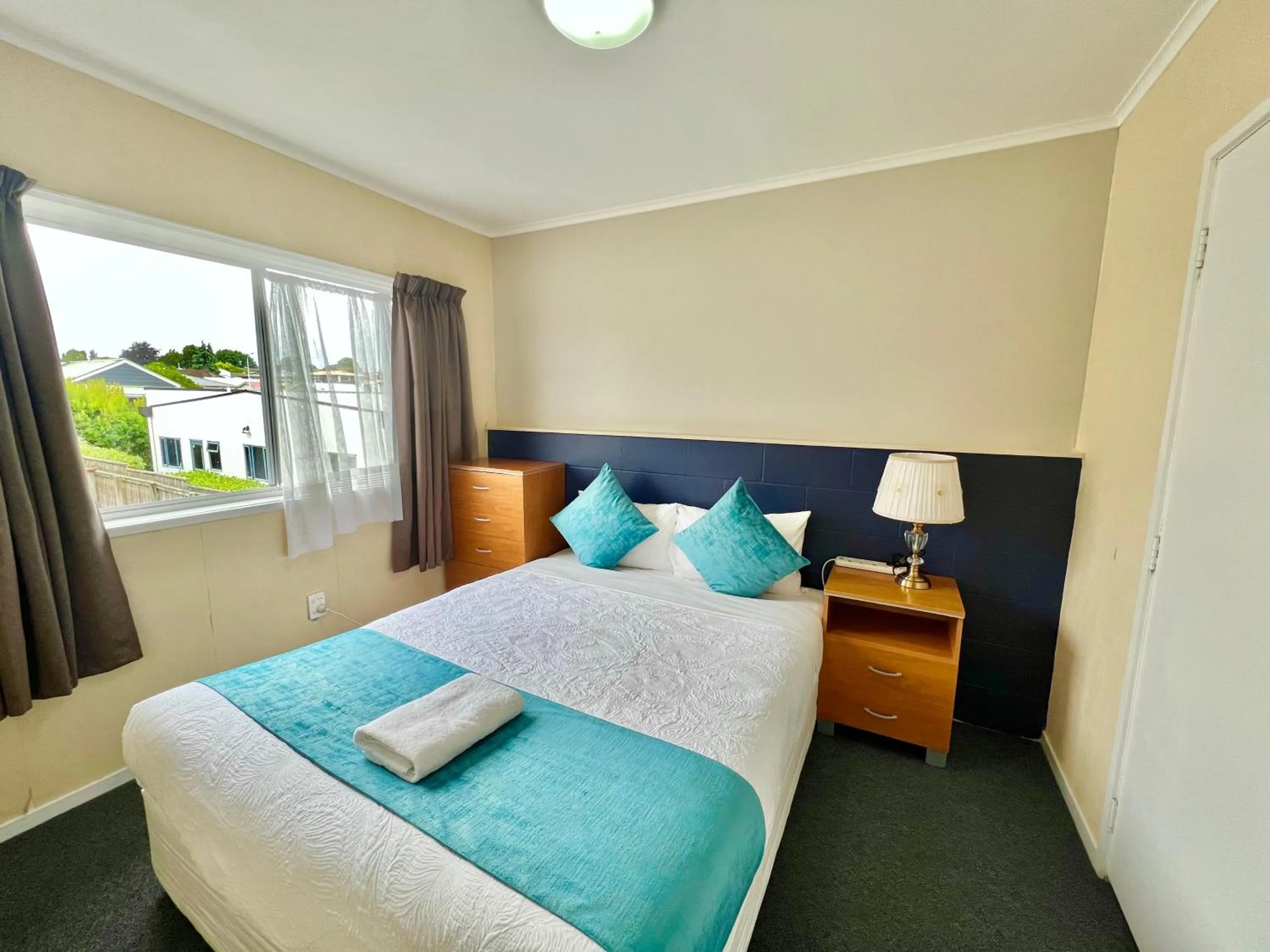 Bedroom, Bed in Mountain View Motel