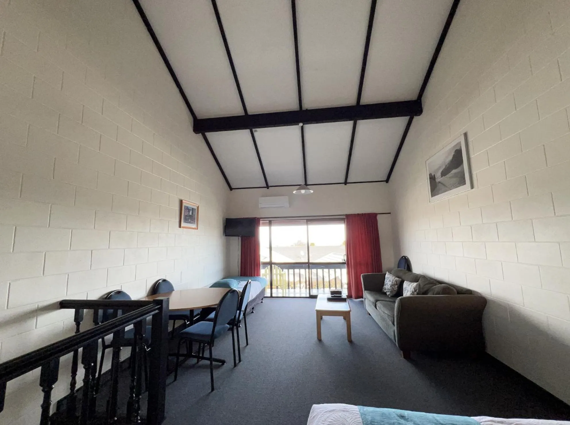Seating area in Mountain View Motel