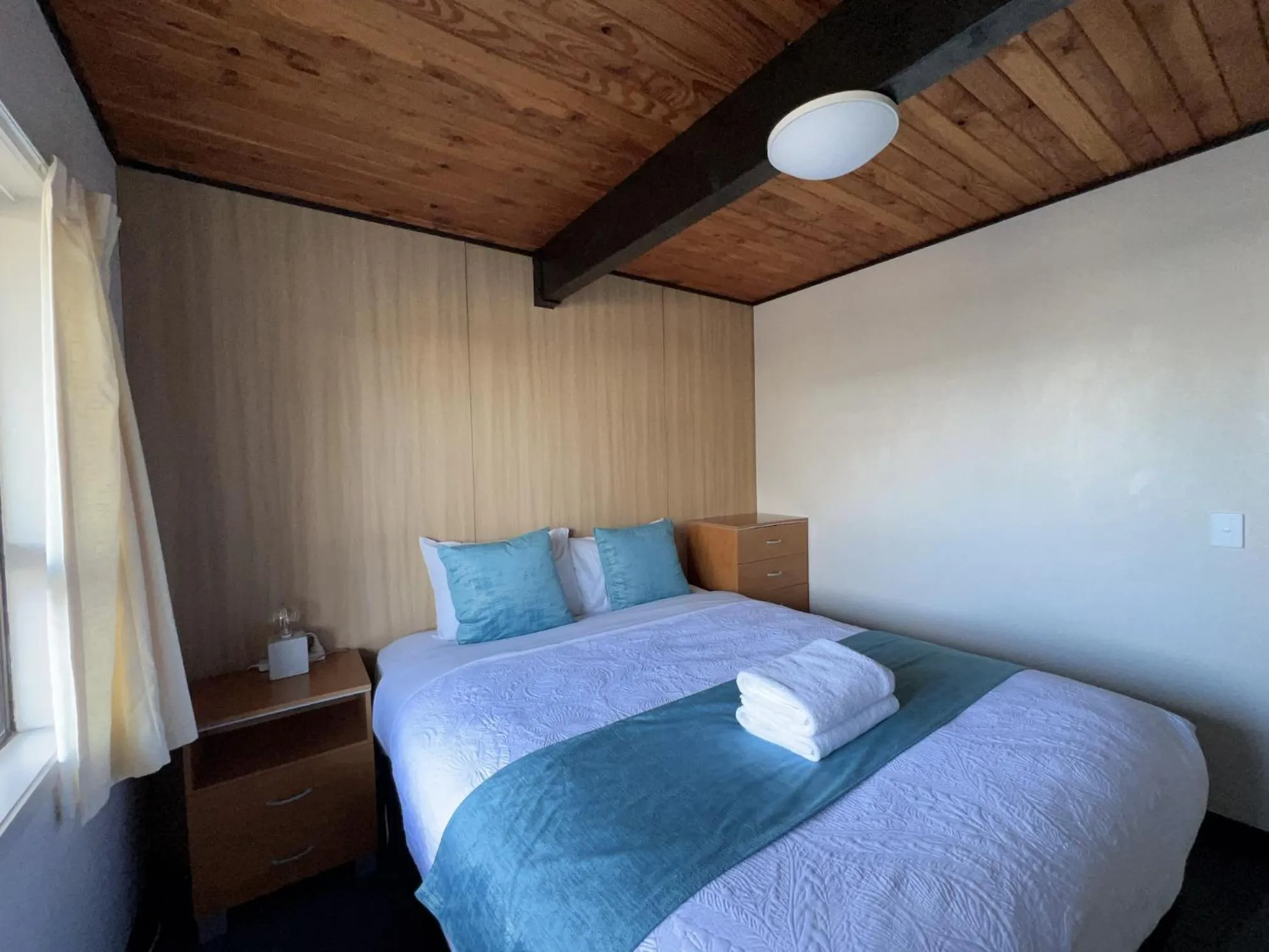 Bedroom, Bed in Mountain View Motel