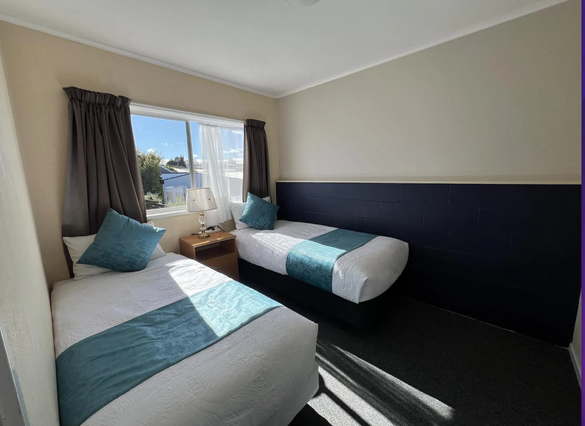 Bedroom, Bed in Mountain View Motel