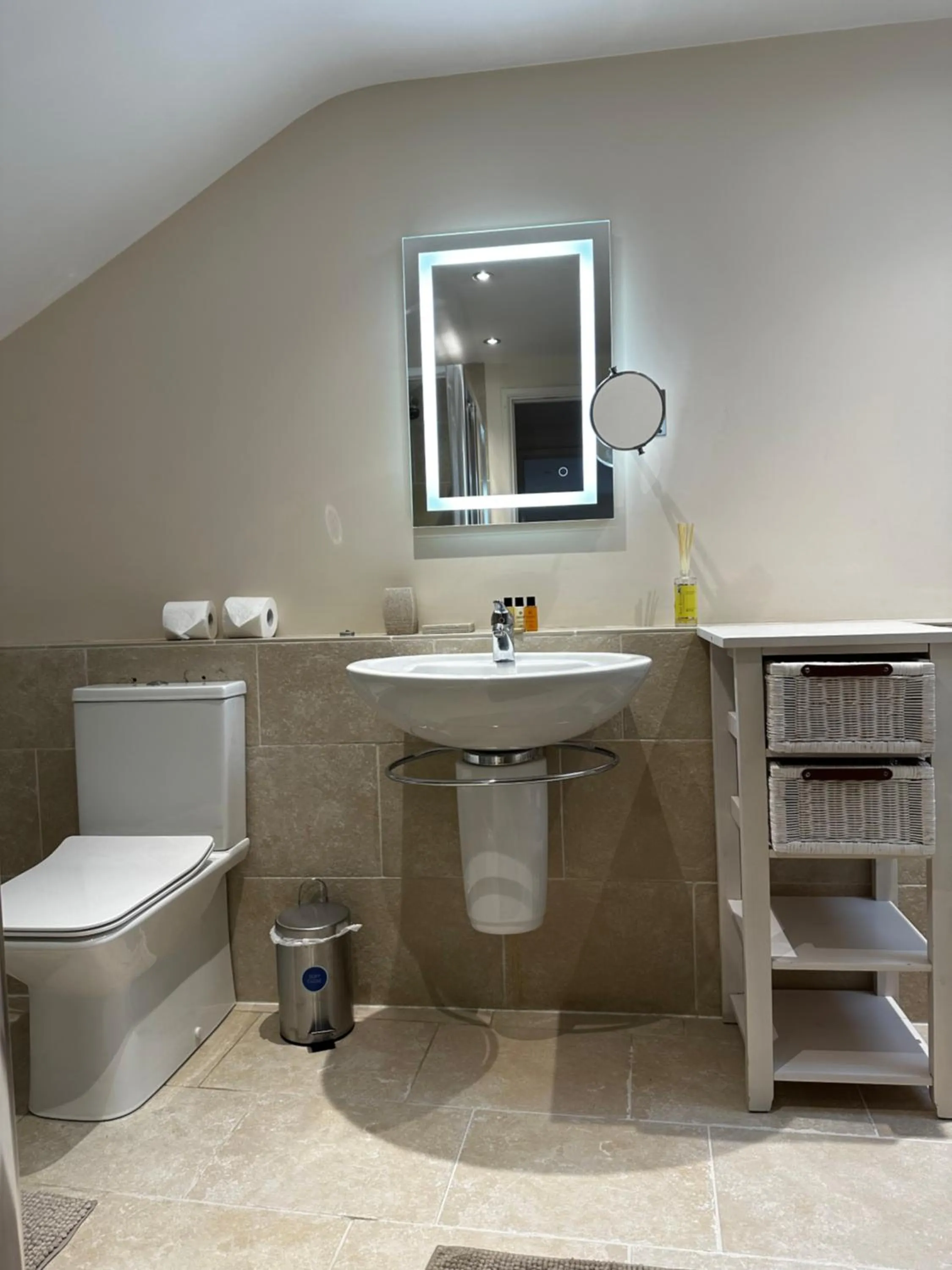 Zoe Bistro & Accommodation