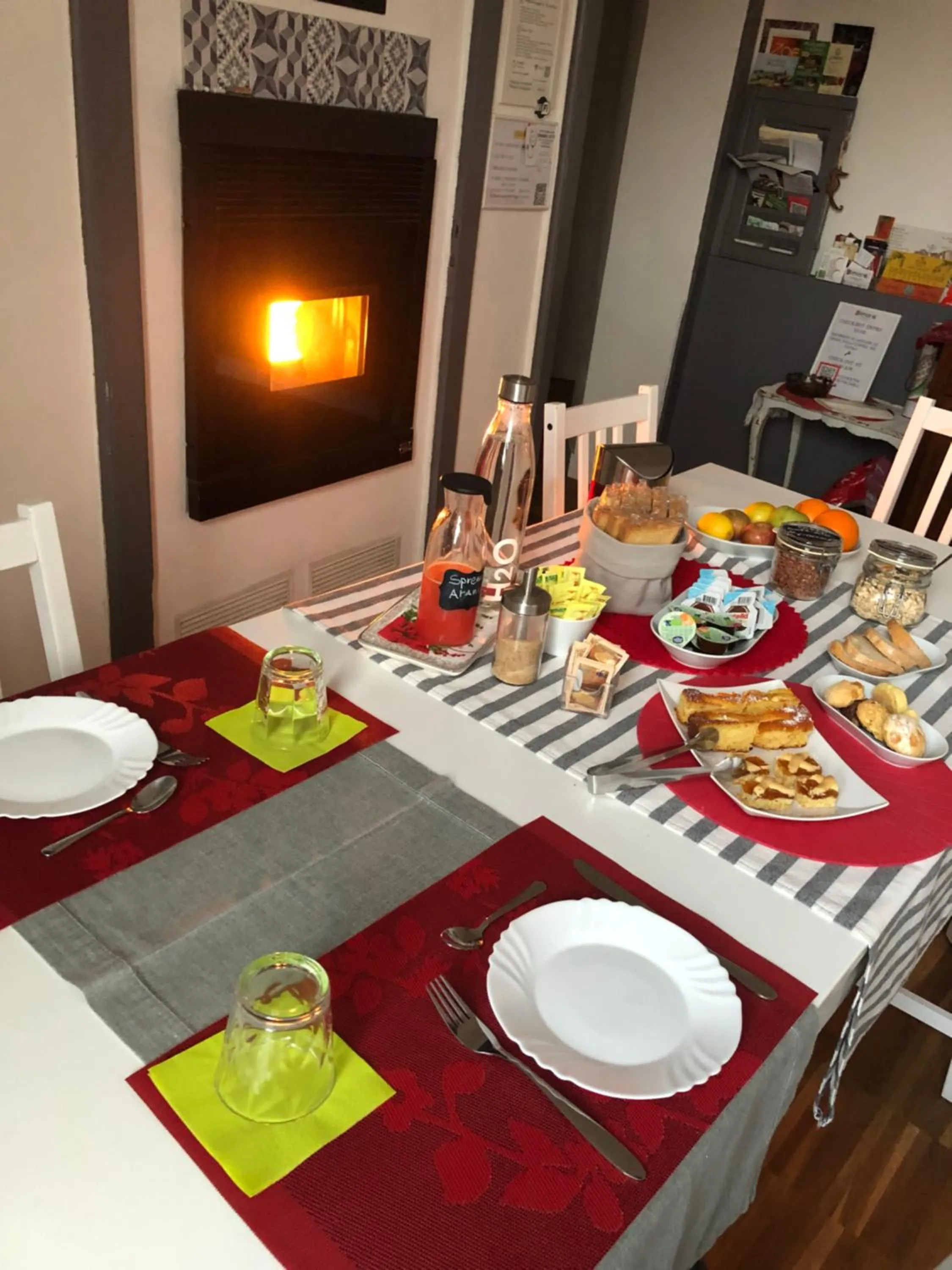 Food and drinks in B&B Dimor'à