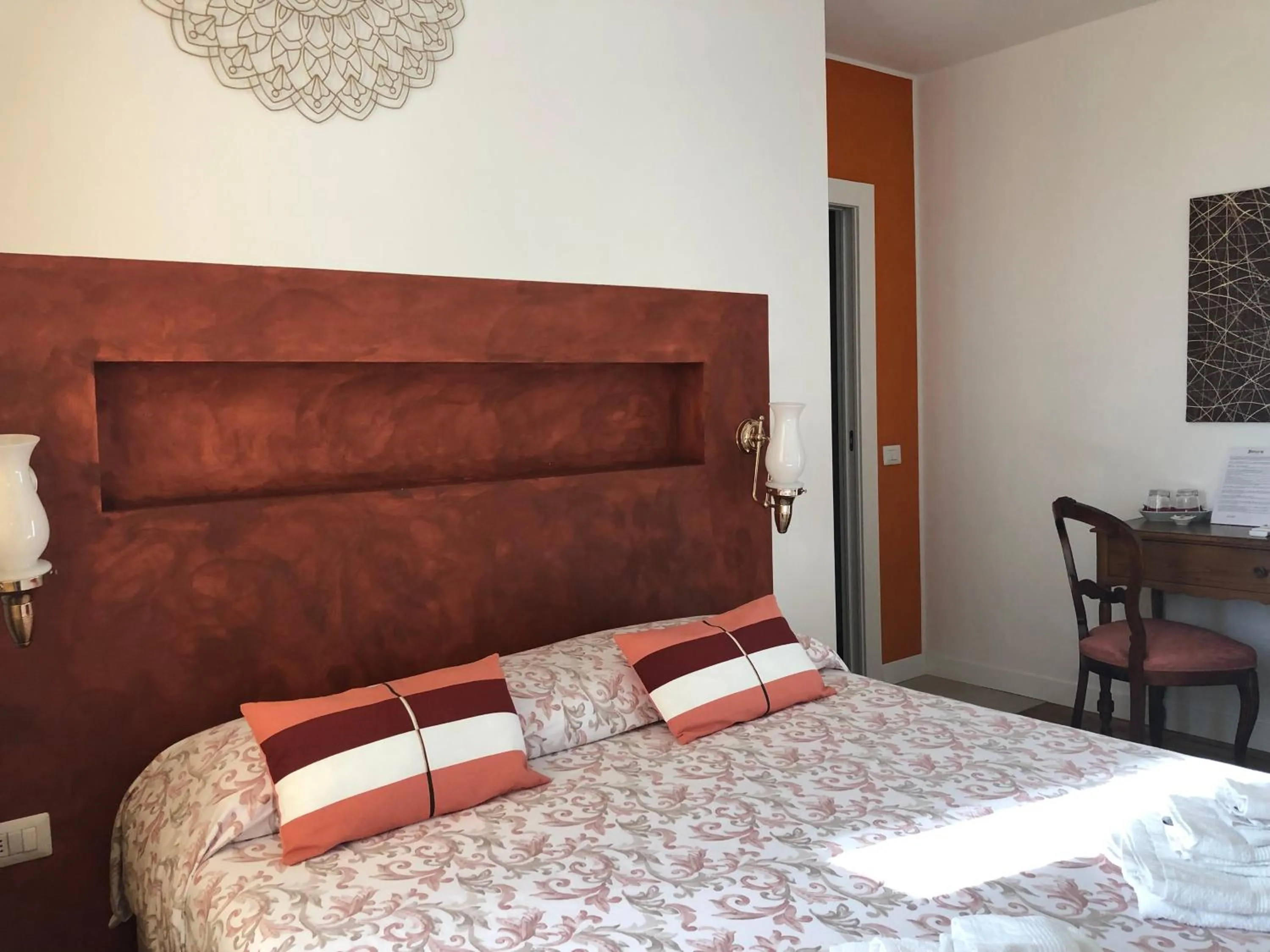 Photo of the whole room, Bed in B&B Dimor'à