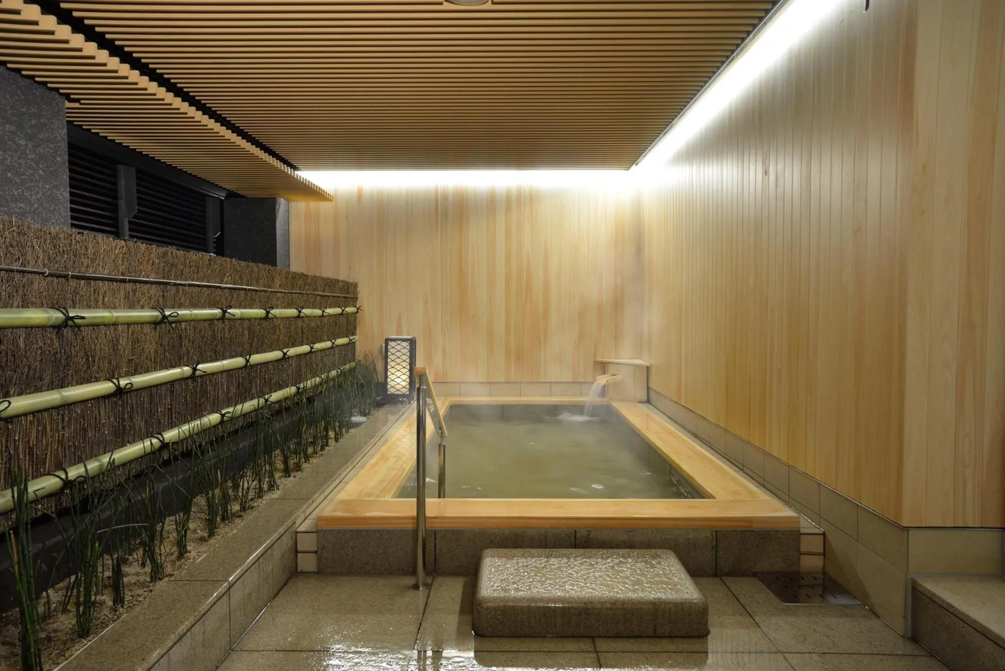 Hot Spring Bath in Kyoto Hot Spring Hatoya Zuihokaku Hotel