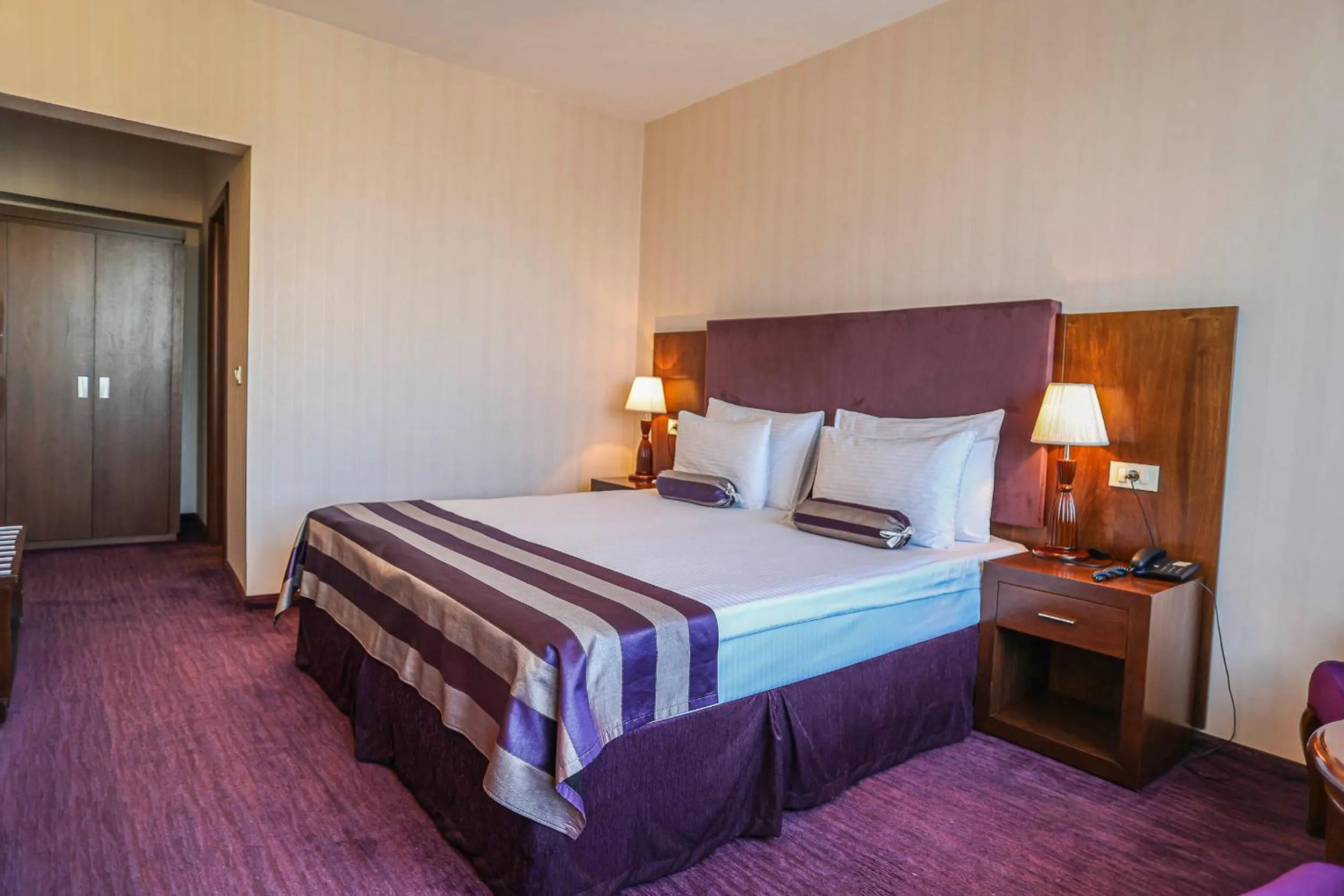 Bed in Grand Hotel Napoca