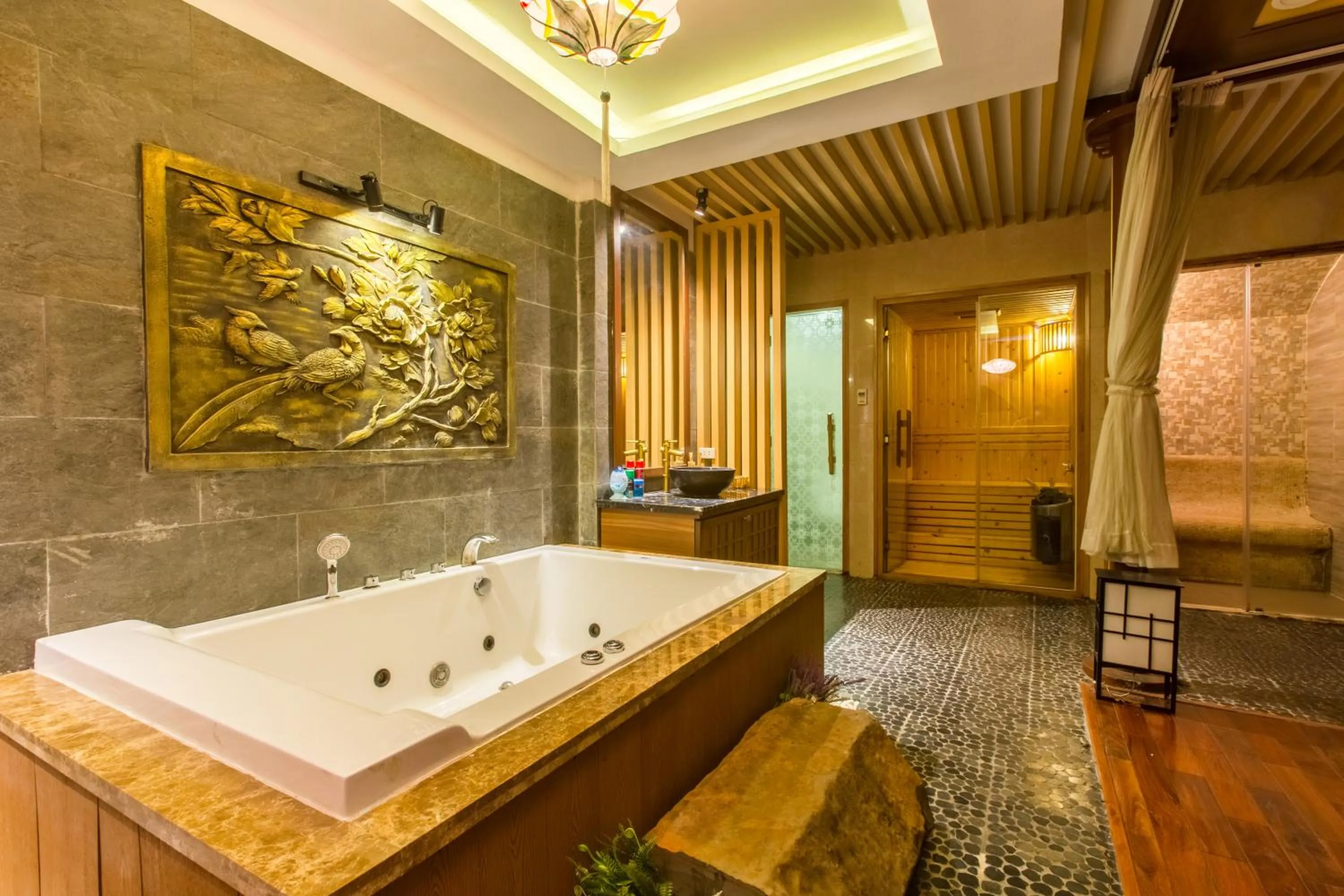 Minh Tam Hotel and Spa