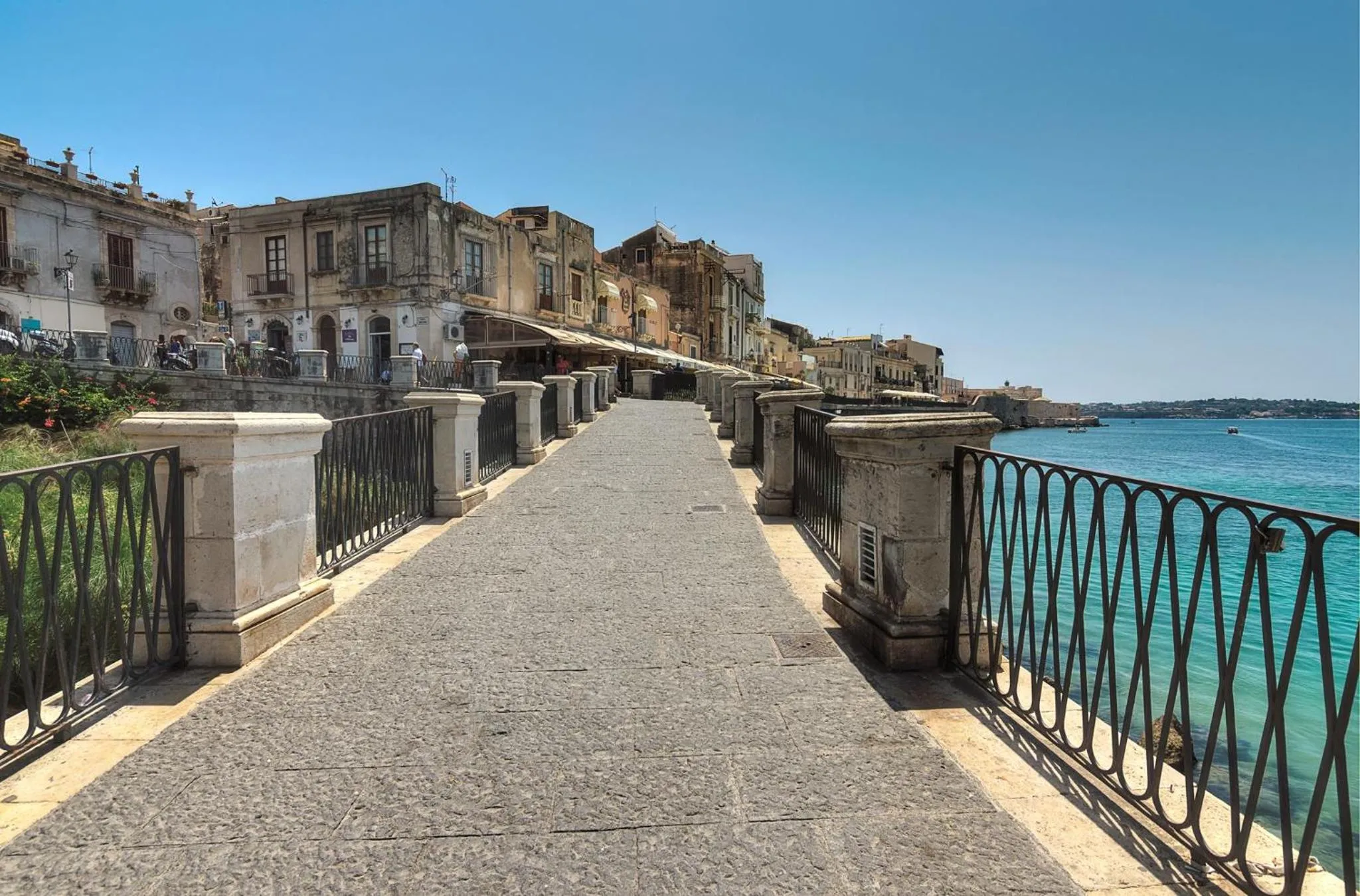 Nearby landmark in Apollo B&B