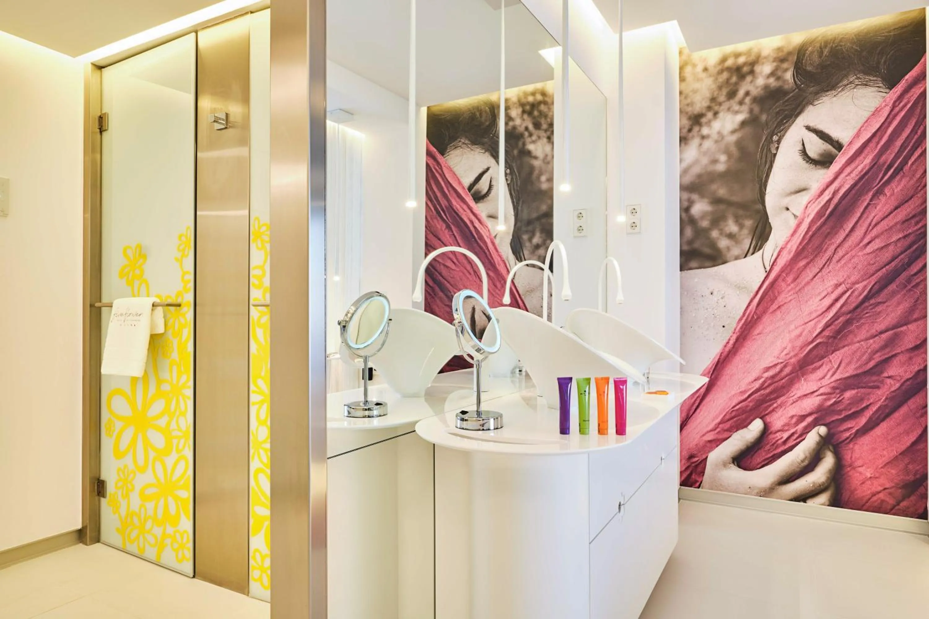 Shower in Five Flowers Hotel Formentera, member of Melia Collection