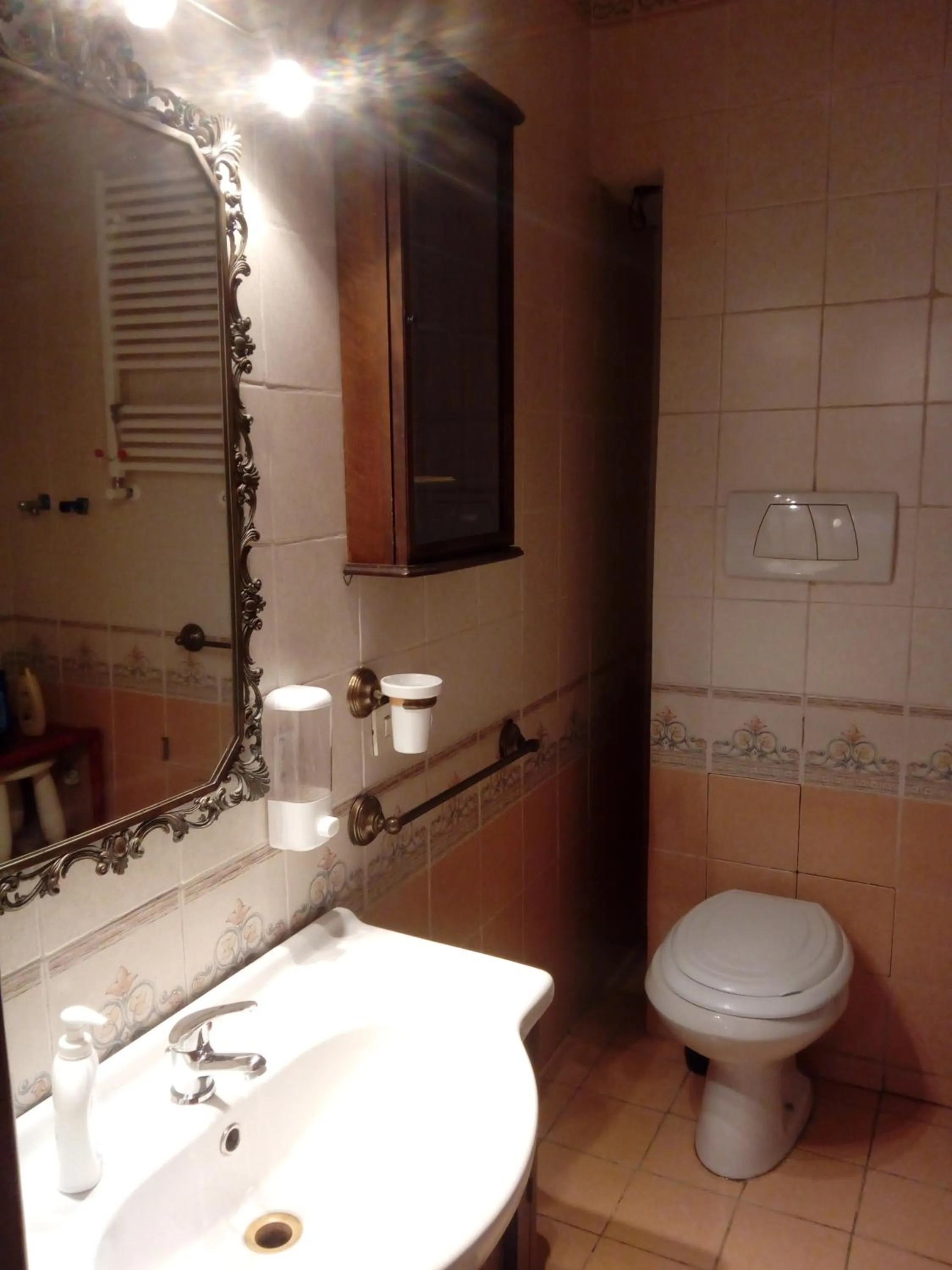 Bathroom in Max House