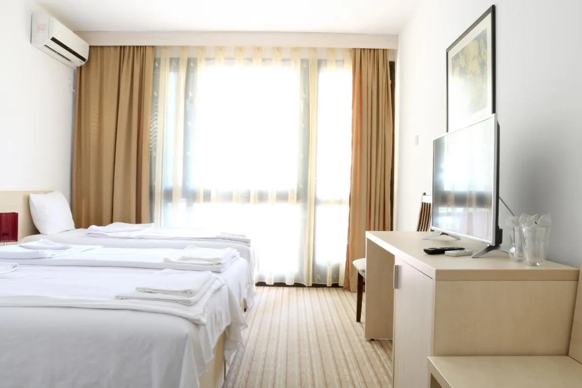 Photo of the whole room, Bed in Hotel Pela