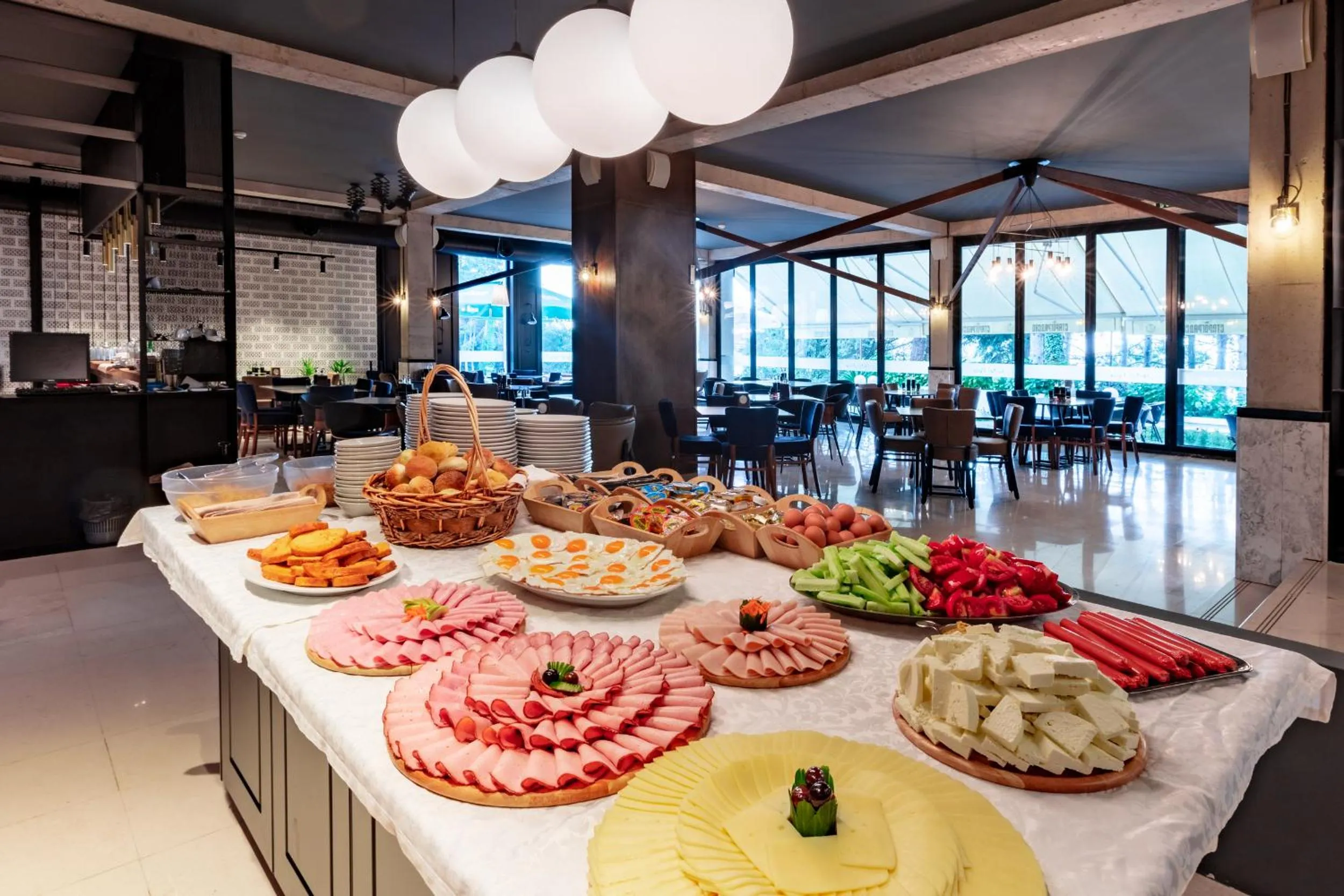 Breakfast in Hotel Pela