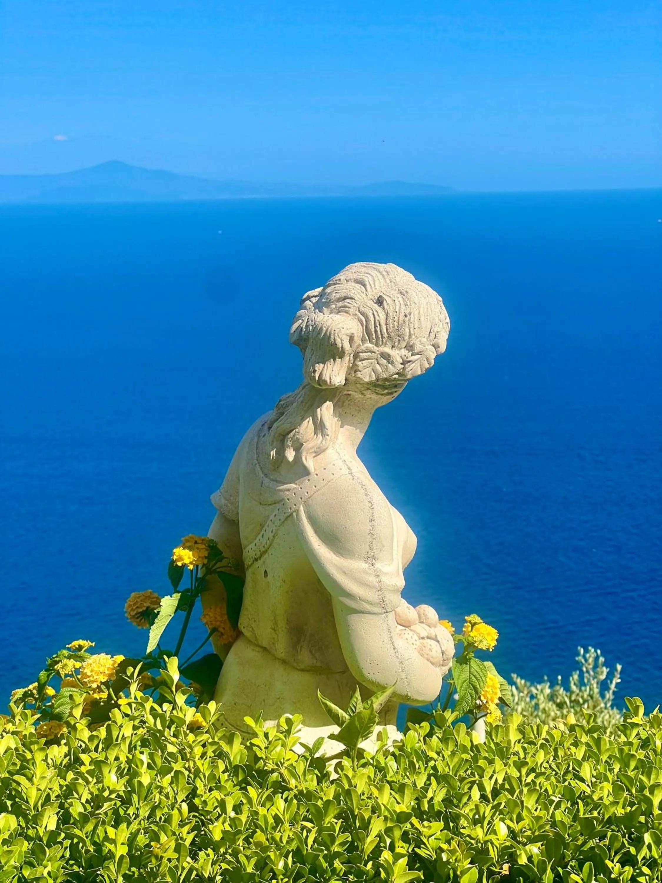 Natural landscape in B&B Il Pavone