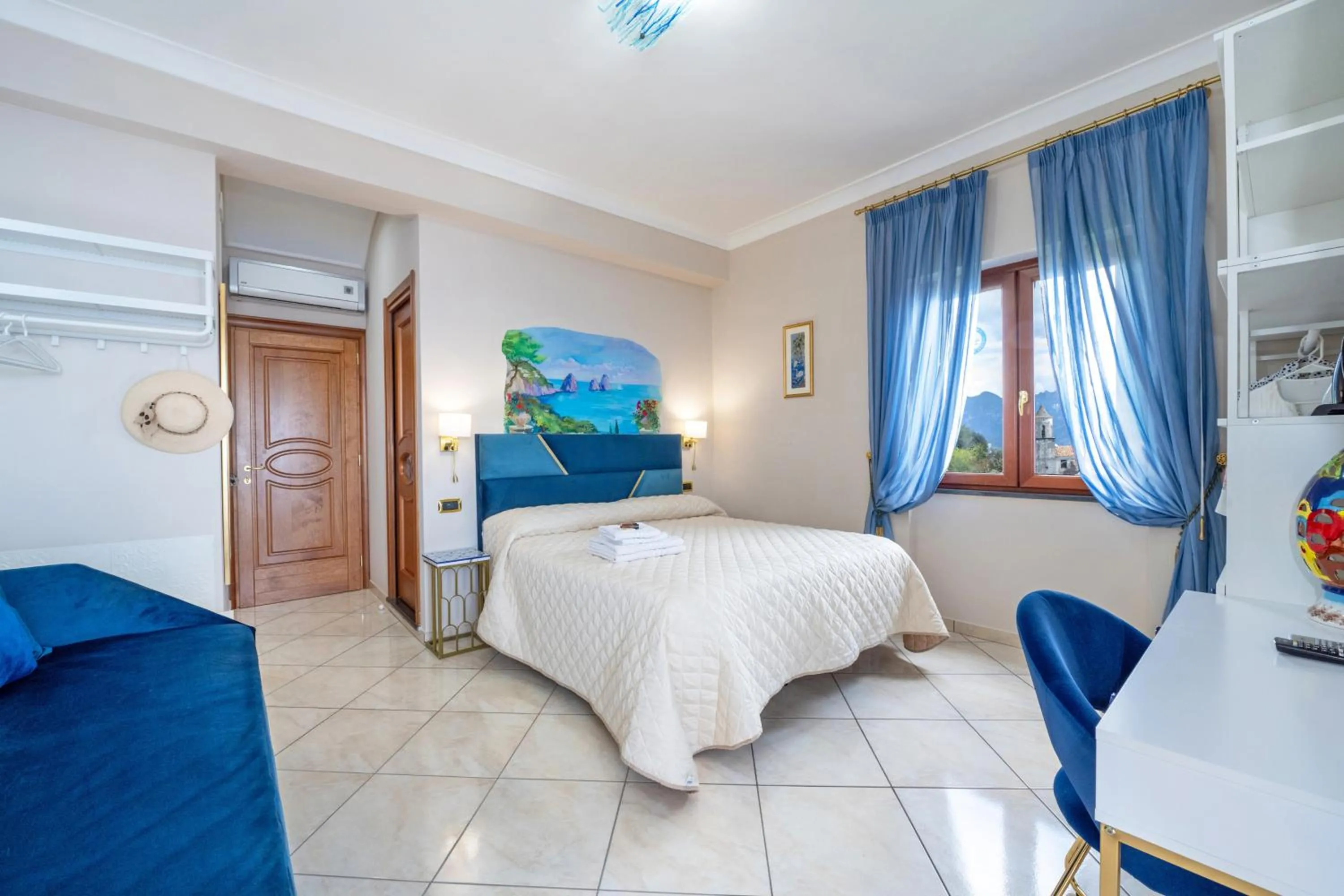 Bed in B&B Il Pavone