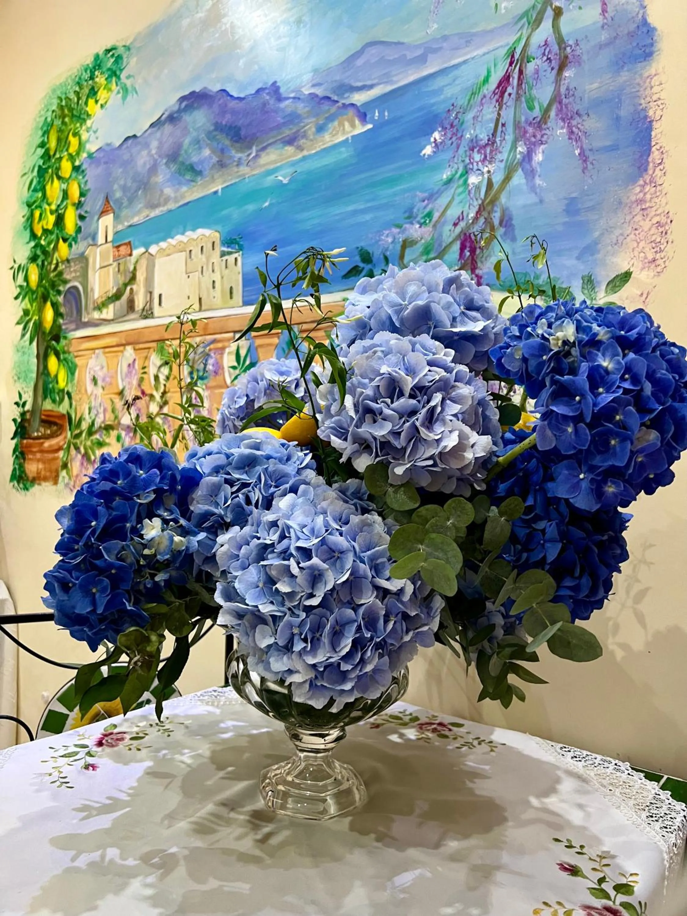 Decorative detail in B&B Il Pavone