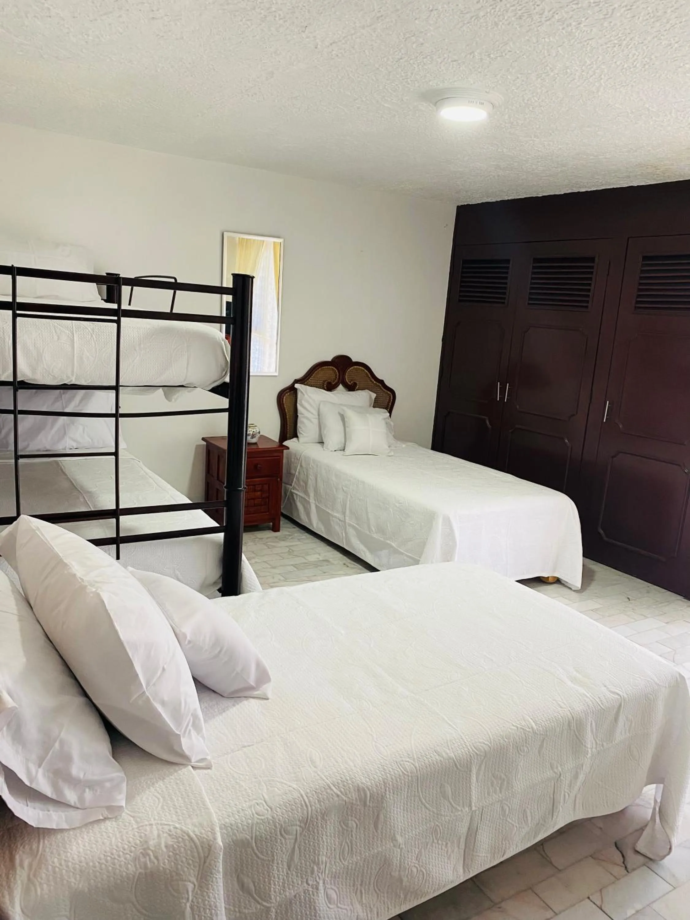 Bed in Hostal Guadalajara Cosmopolitan Providencia