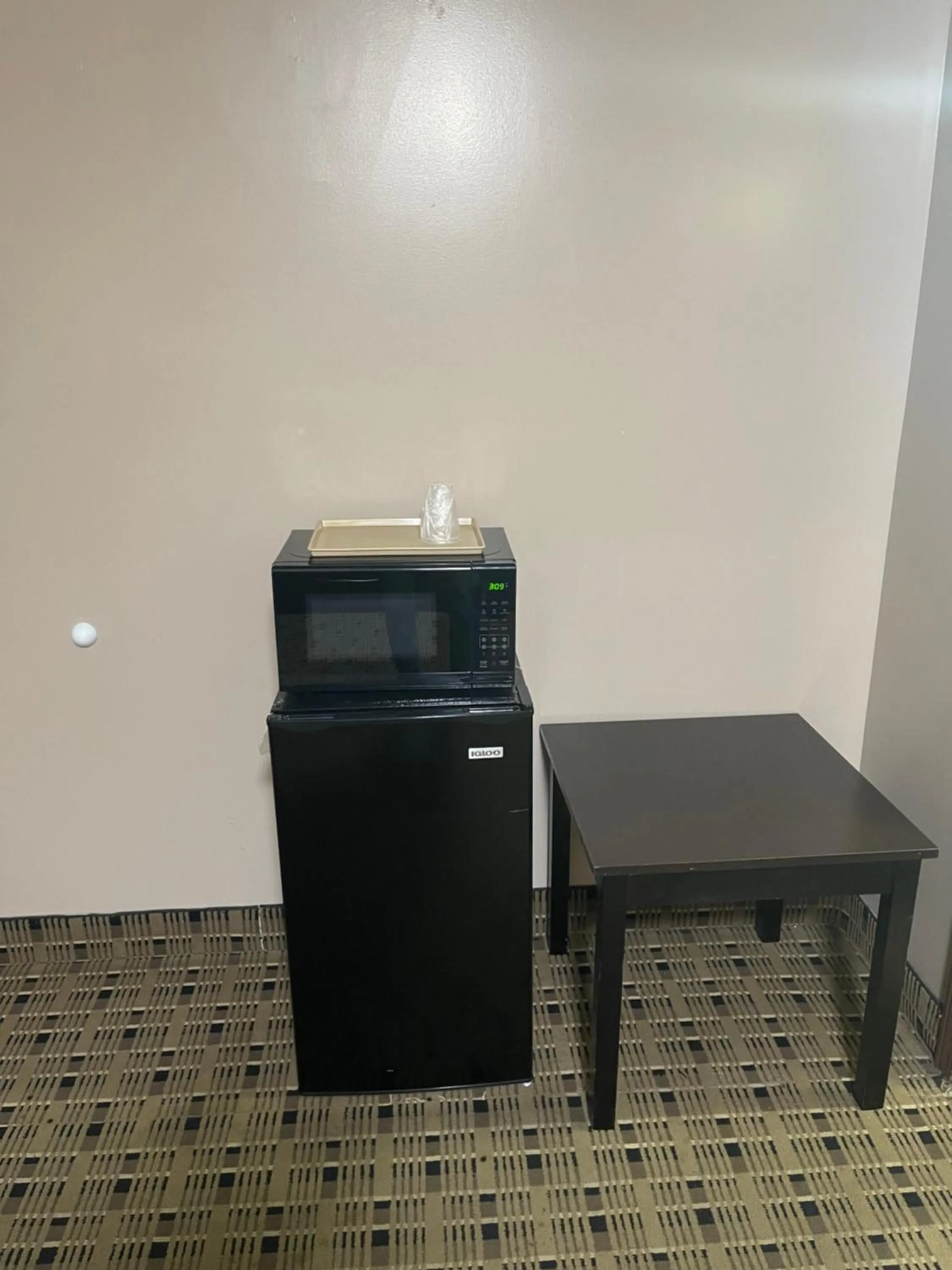 Bedroom in Economy Inn & Suites