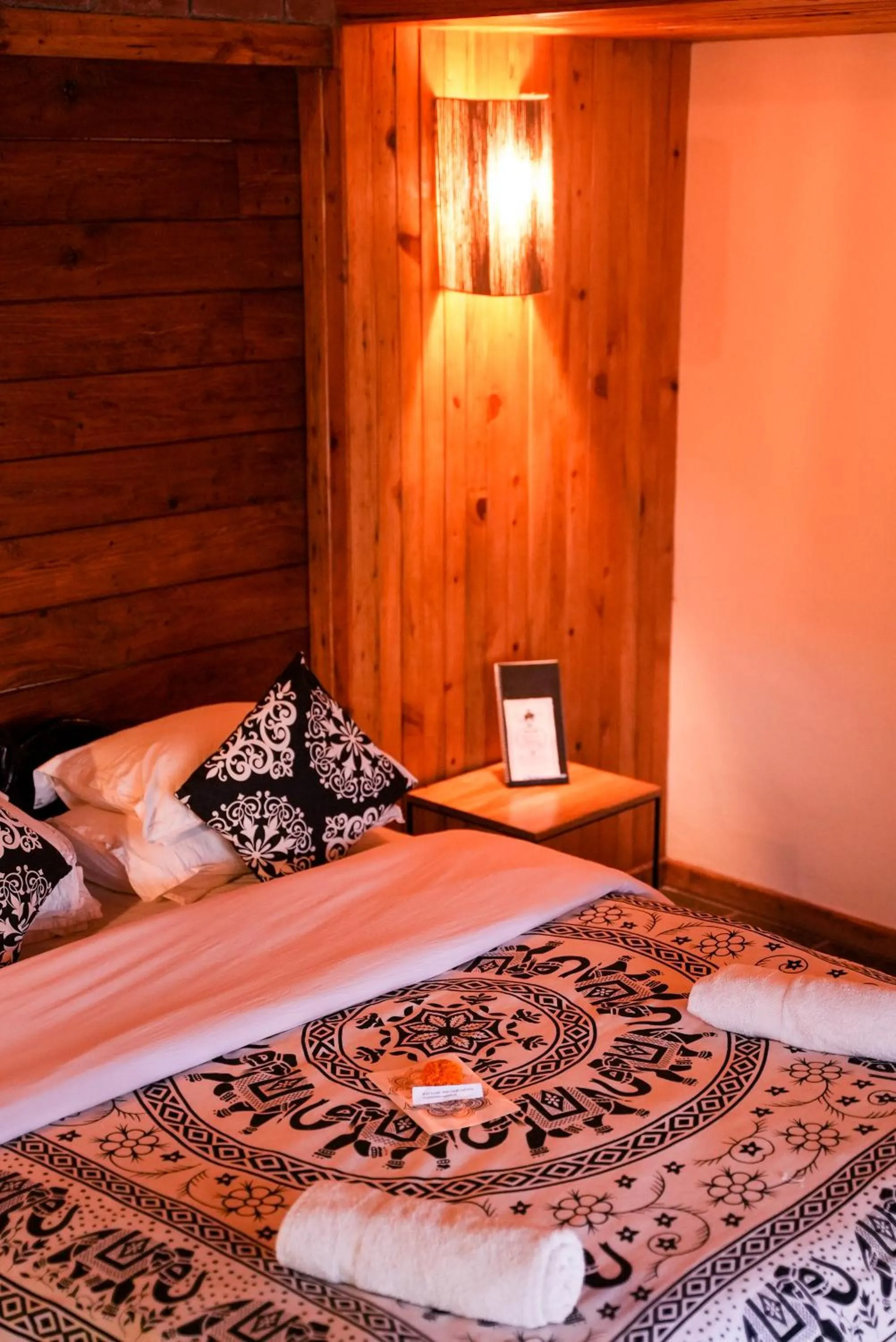 Bedroom, Bed in Sapana Village Lodge